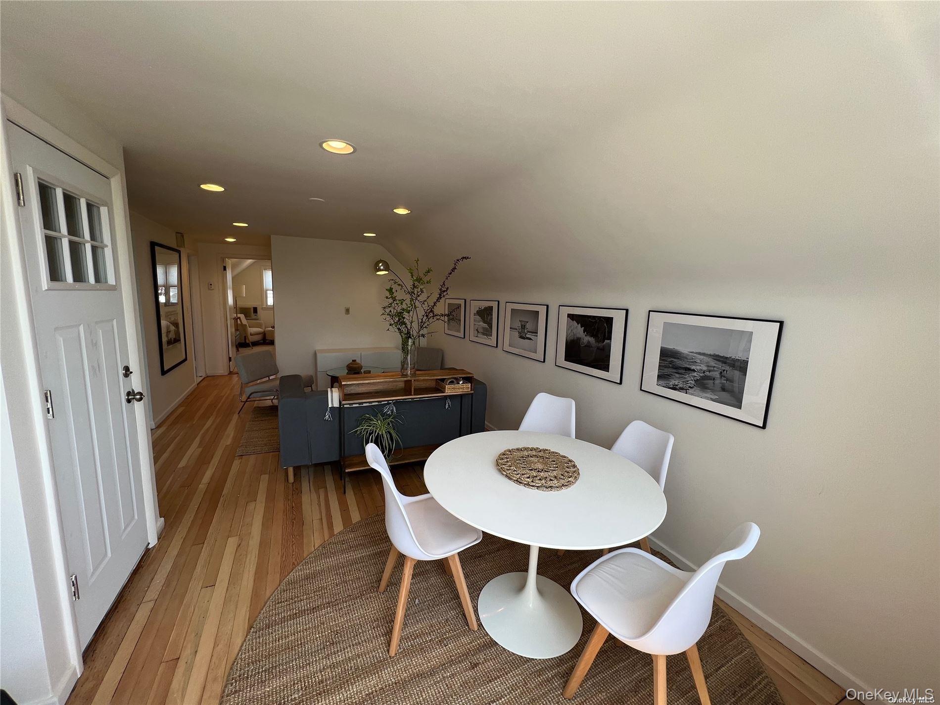 545 E Park Avenue