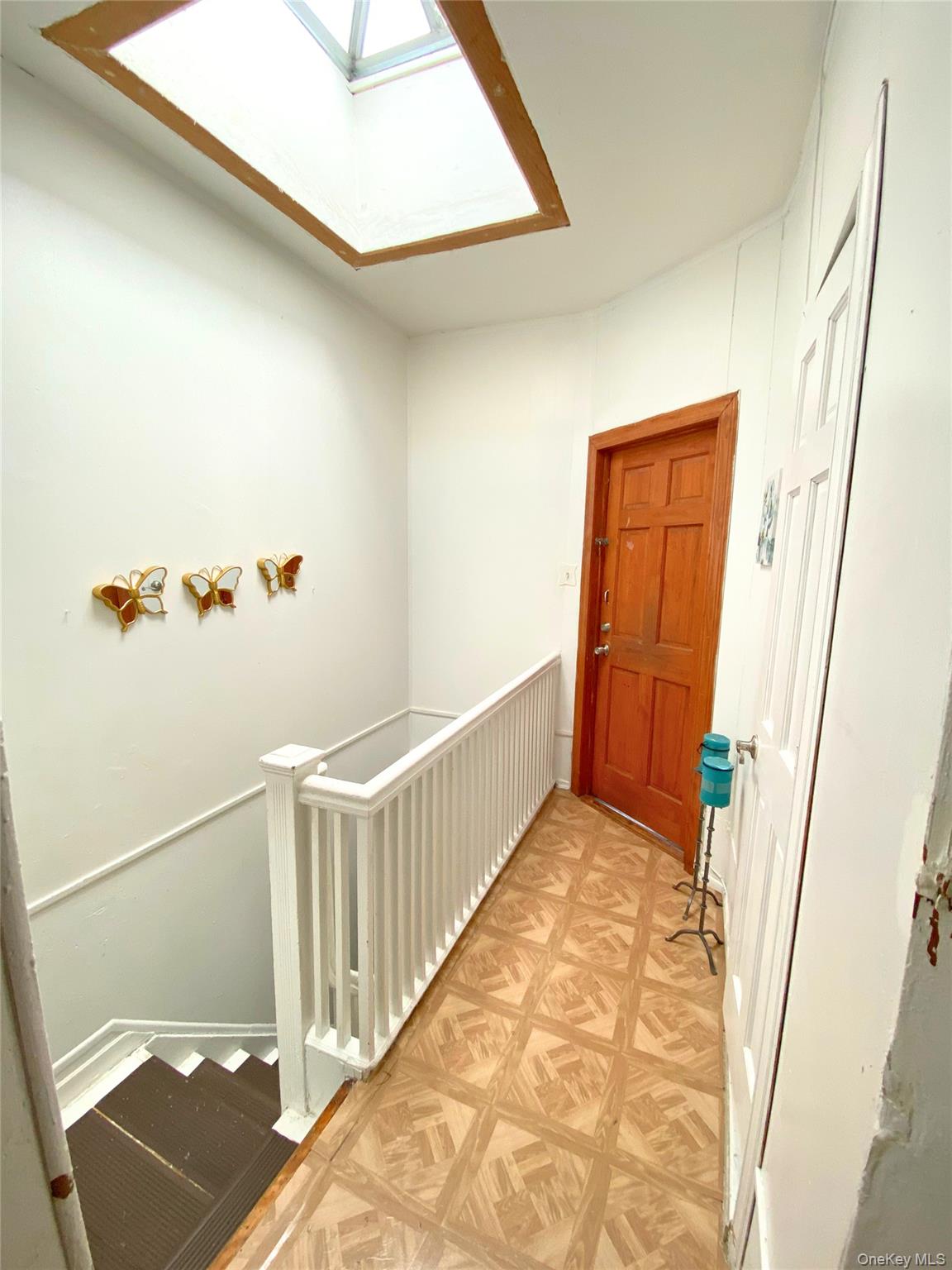 9 Adler Place