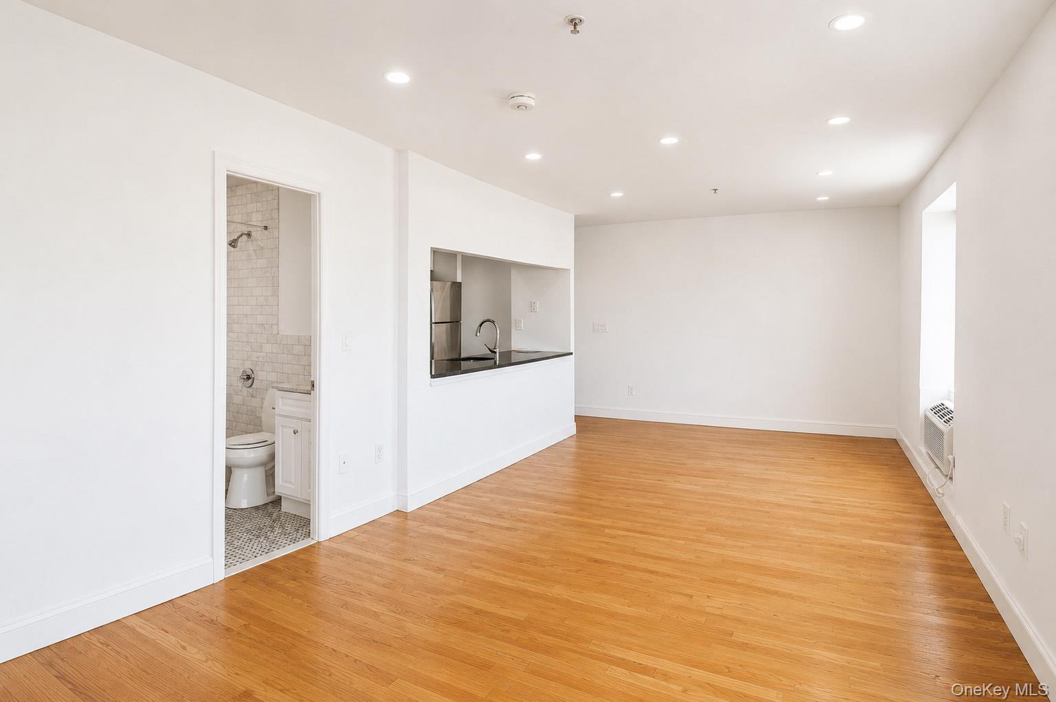 10 Franklin Boulevard Unit: 205