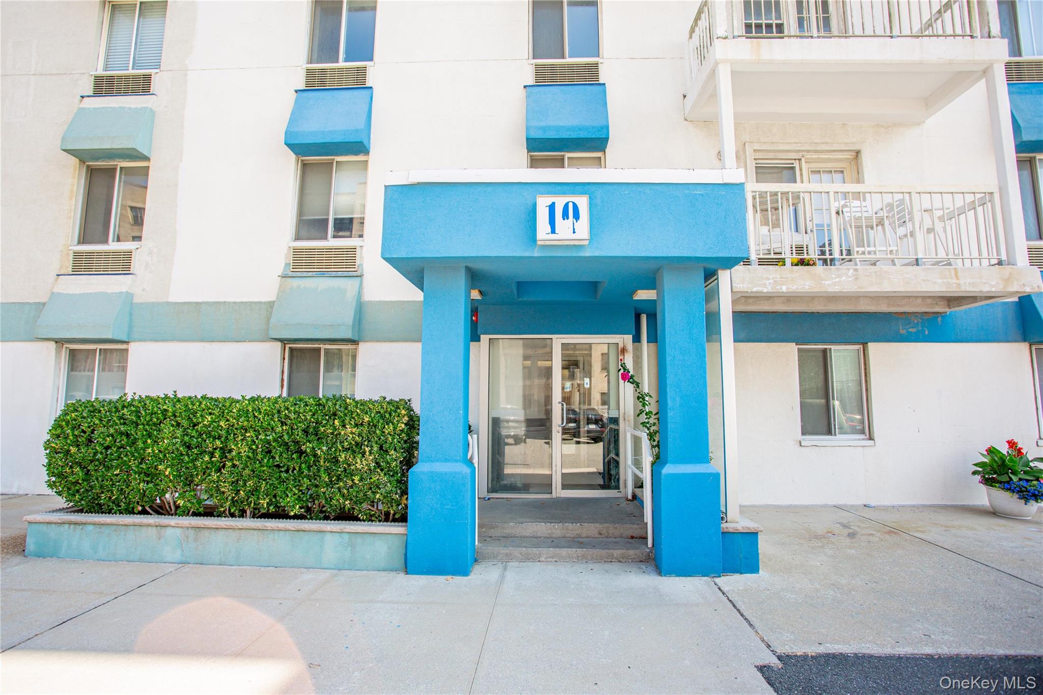 10 Franklin Boulevard Unit: 205