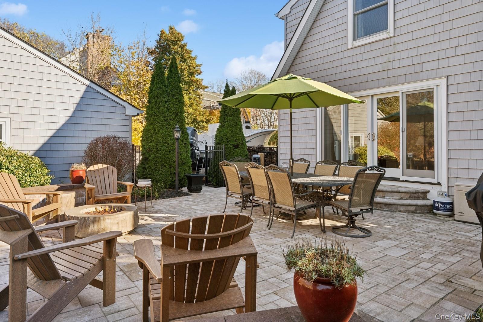 790 Peconic Bay Boulevard
