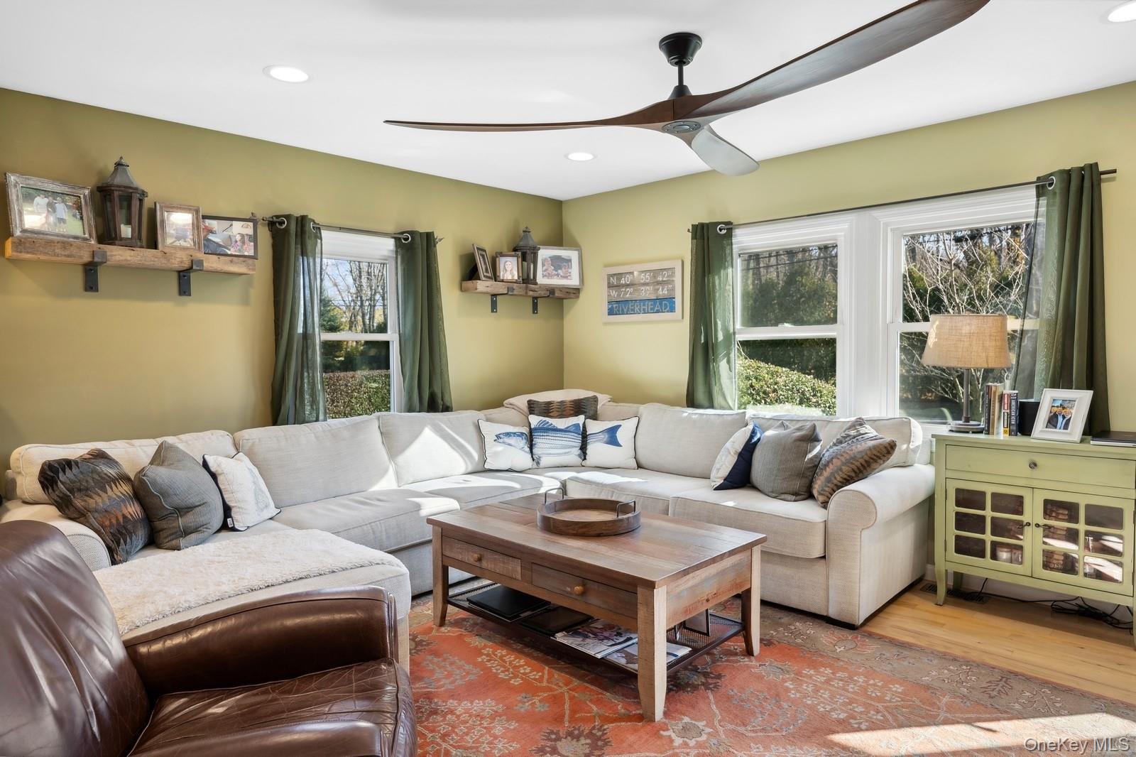 790 Peconic Bay Boulevard