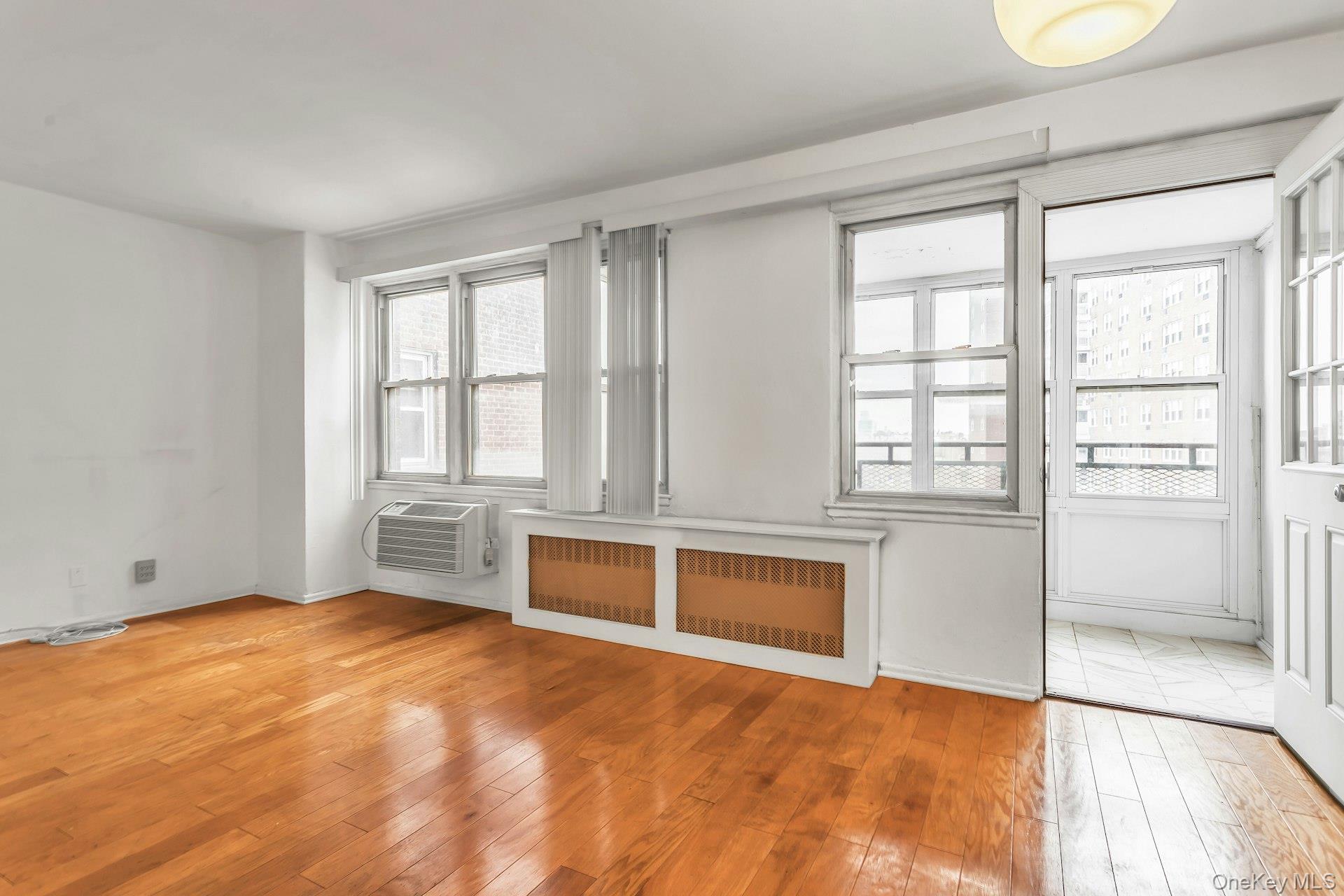 138-10 Franklin Avenue Unit: 9J