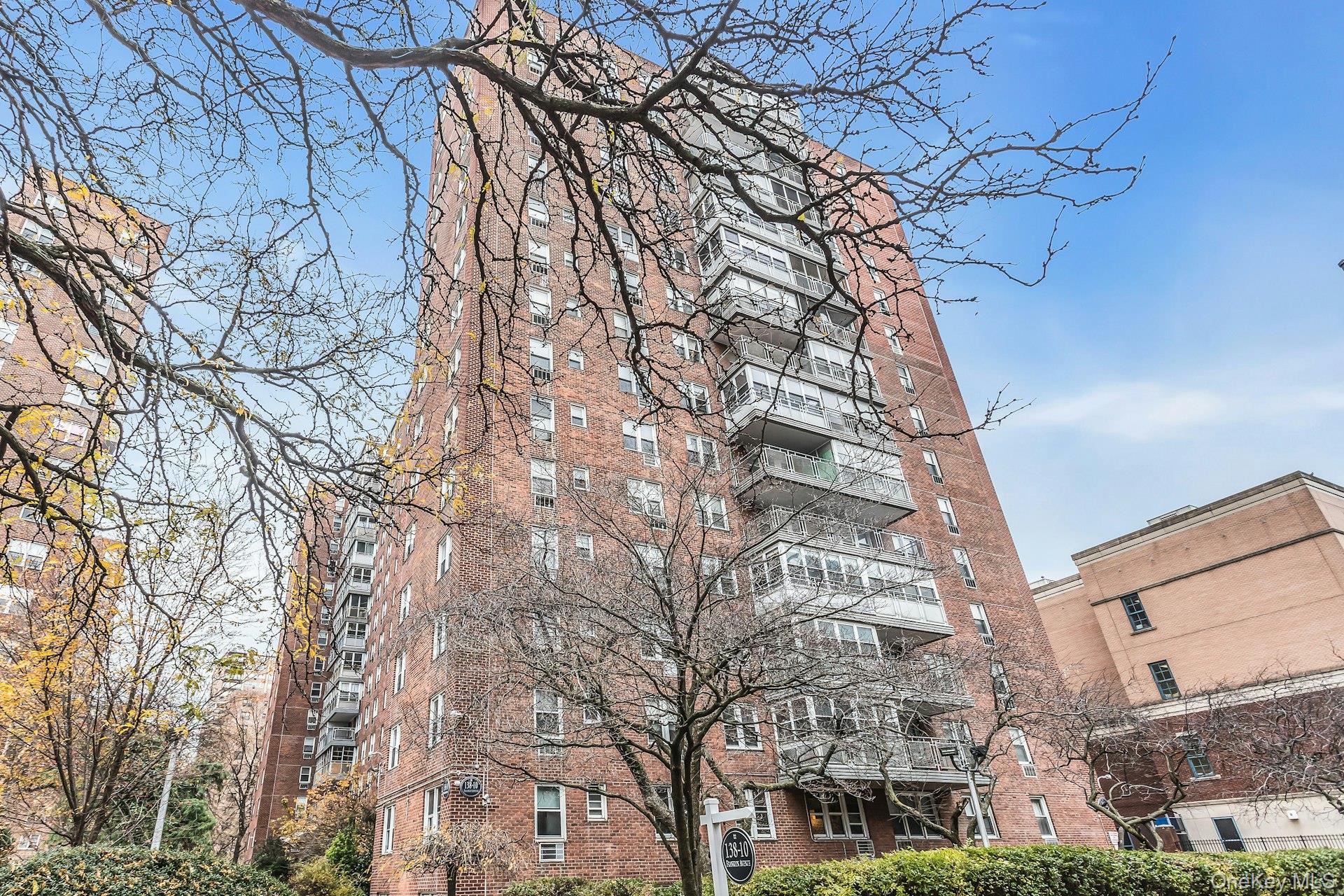 138-10 Franklin Avenue Unit: 9J