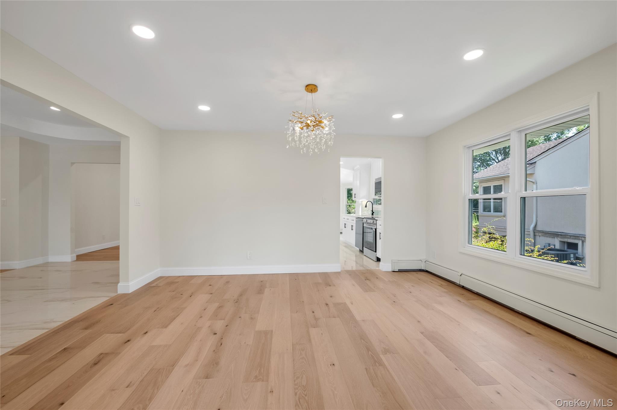 19 Carriage Road