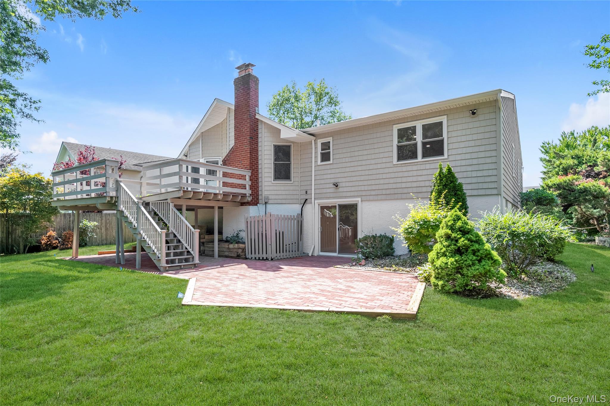 19 Carriage Road