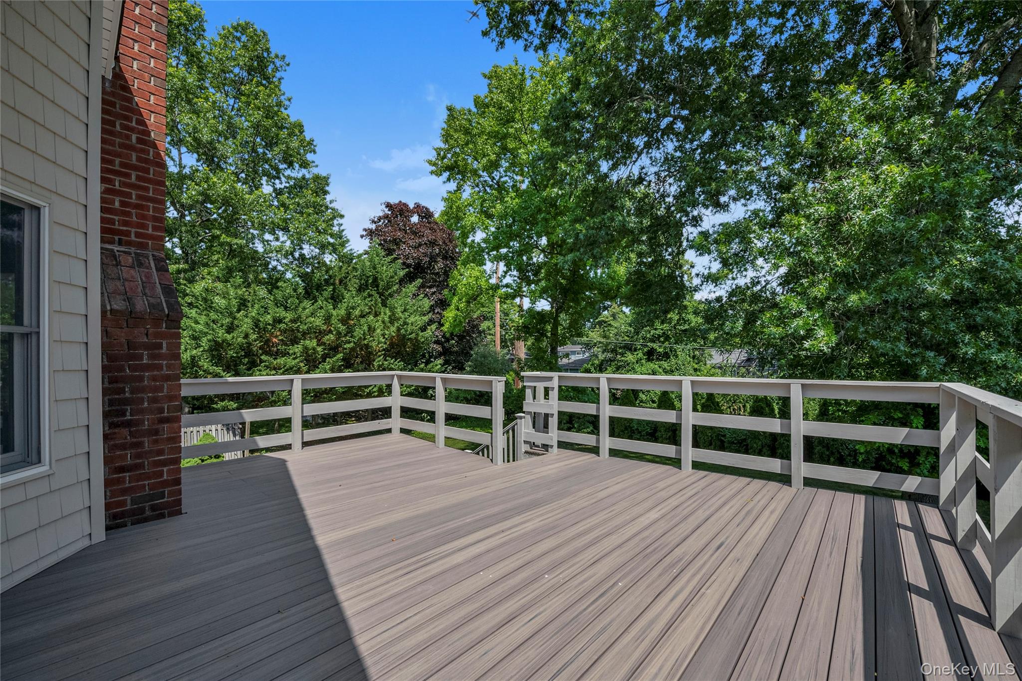 19 Carriage Road
