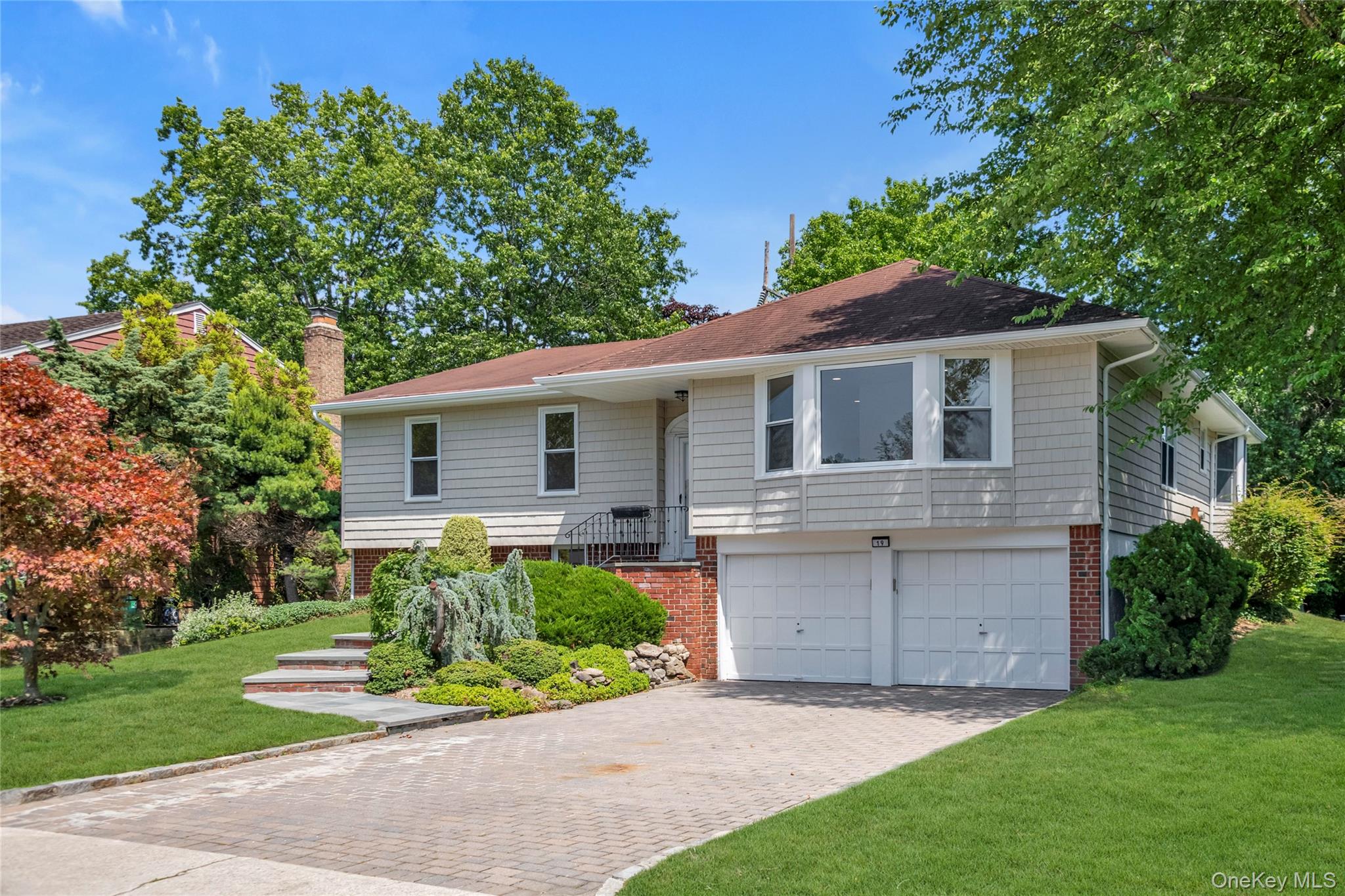 19 Carriage Road