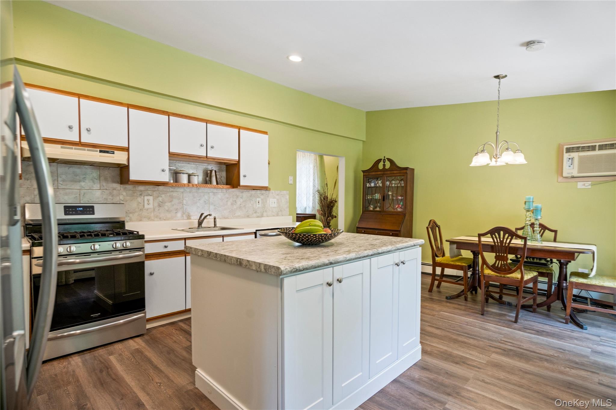 32 Juniper Avenue