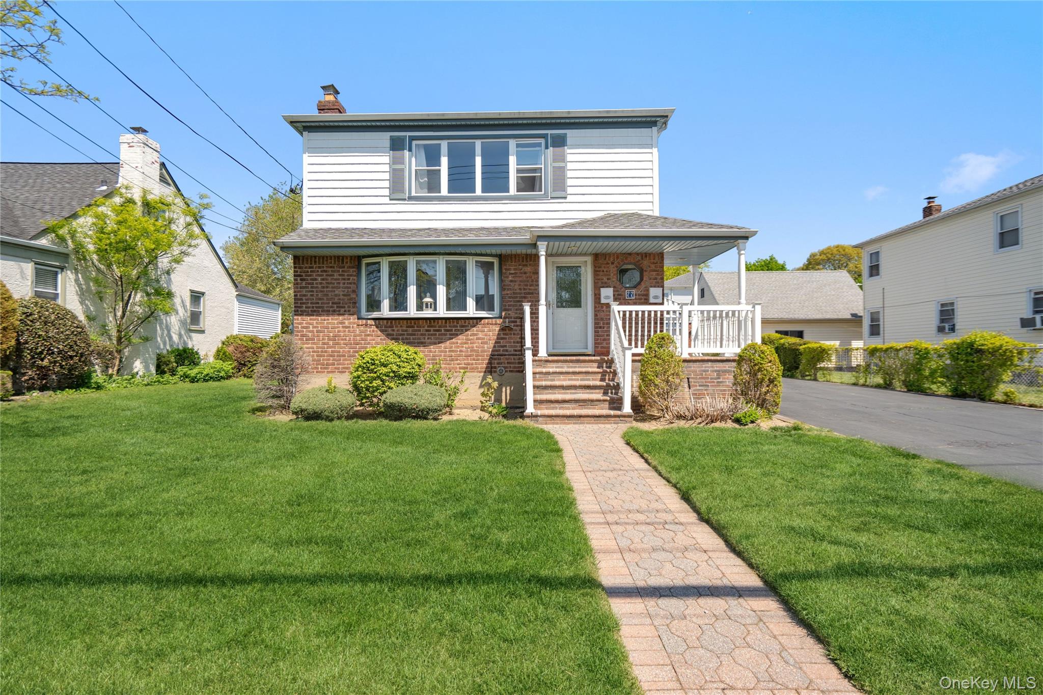 77 Hendrickson Avenue