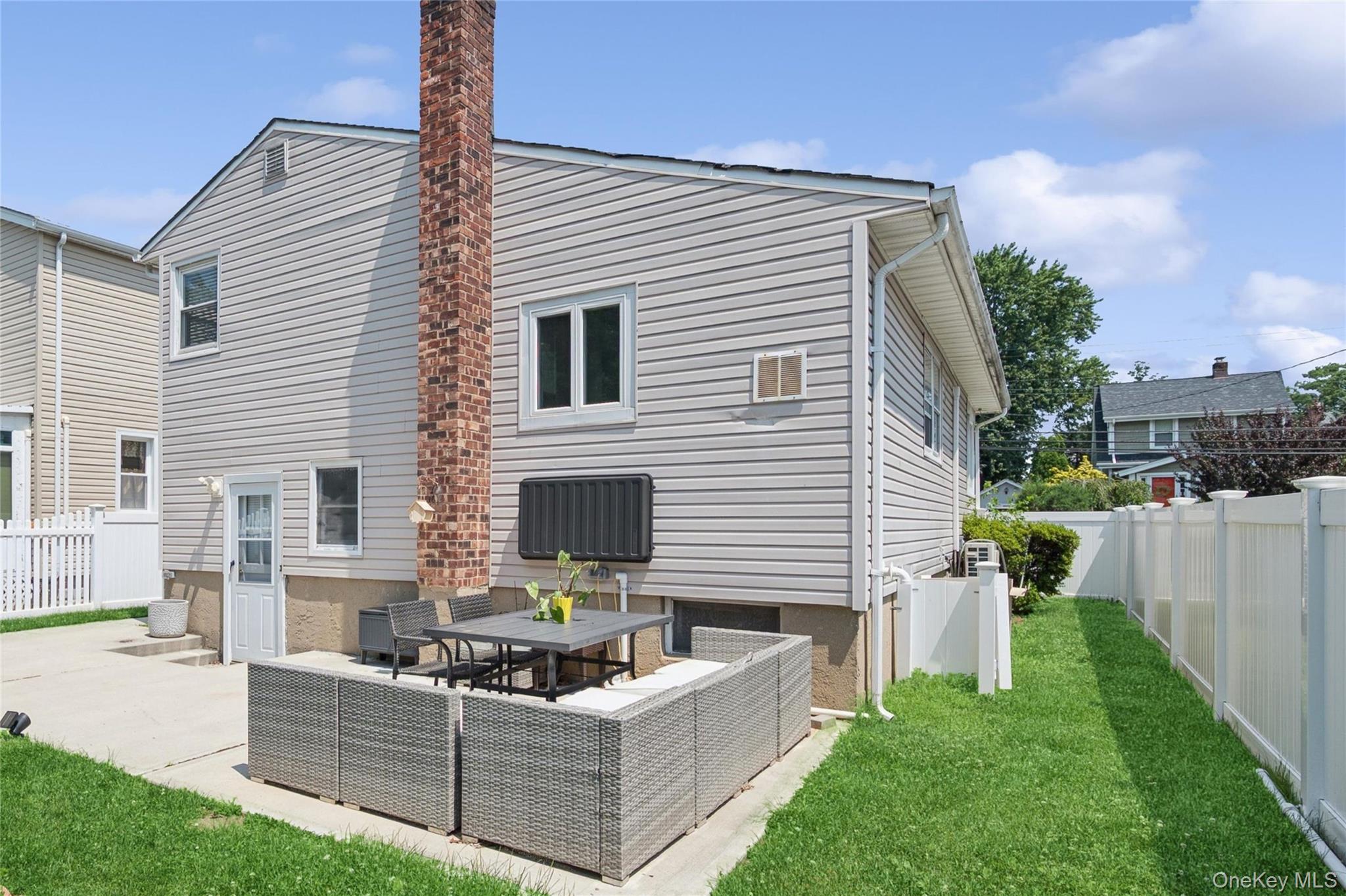 83 Scarcliffe Drive