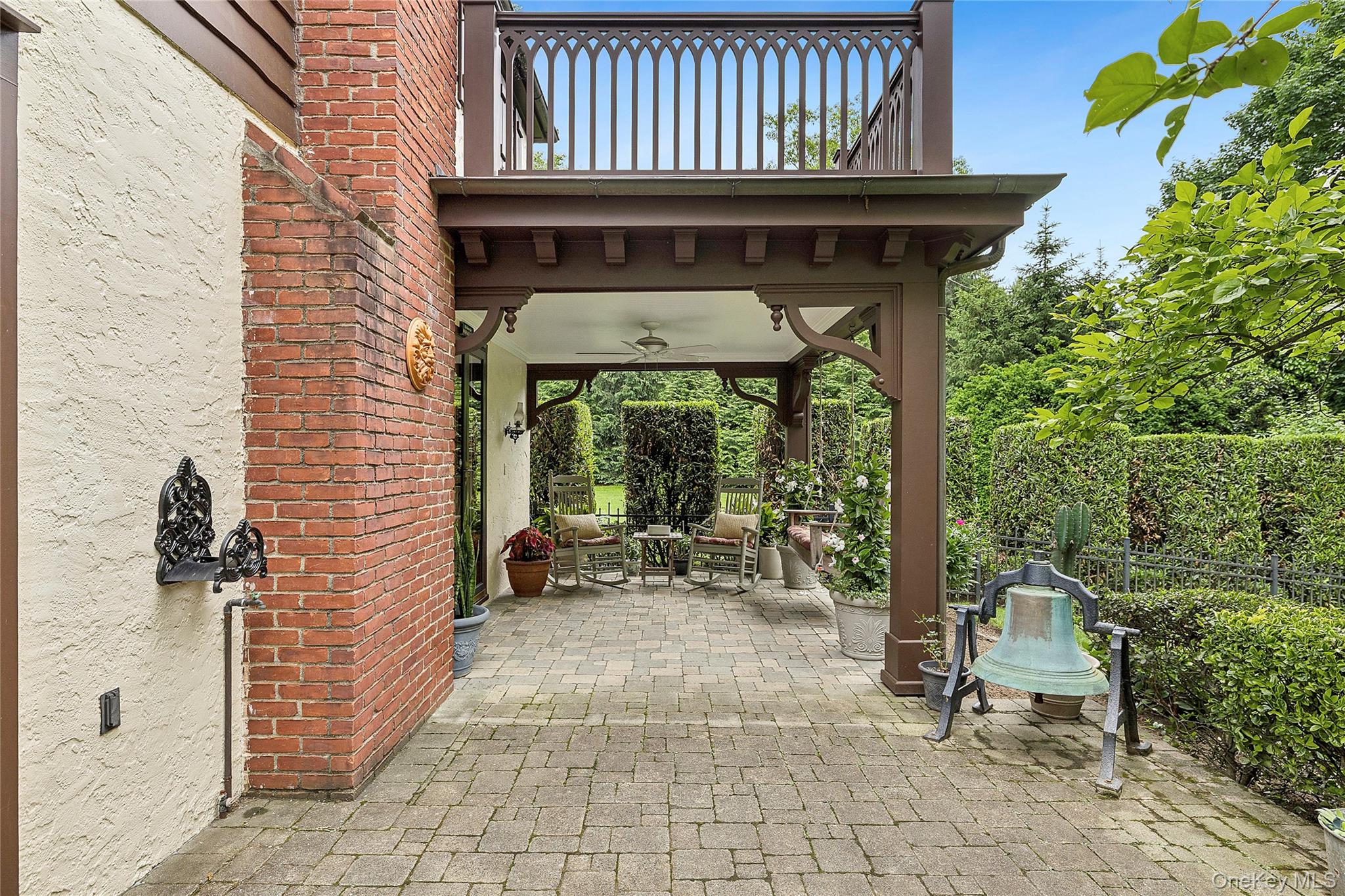 84 Luquer Road