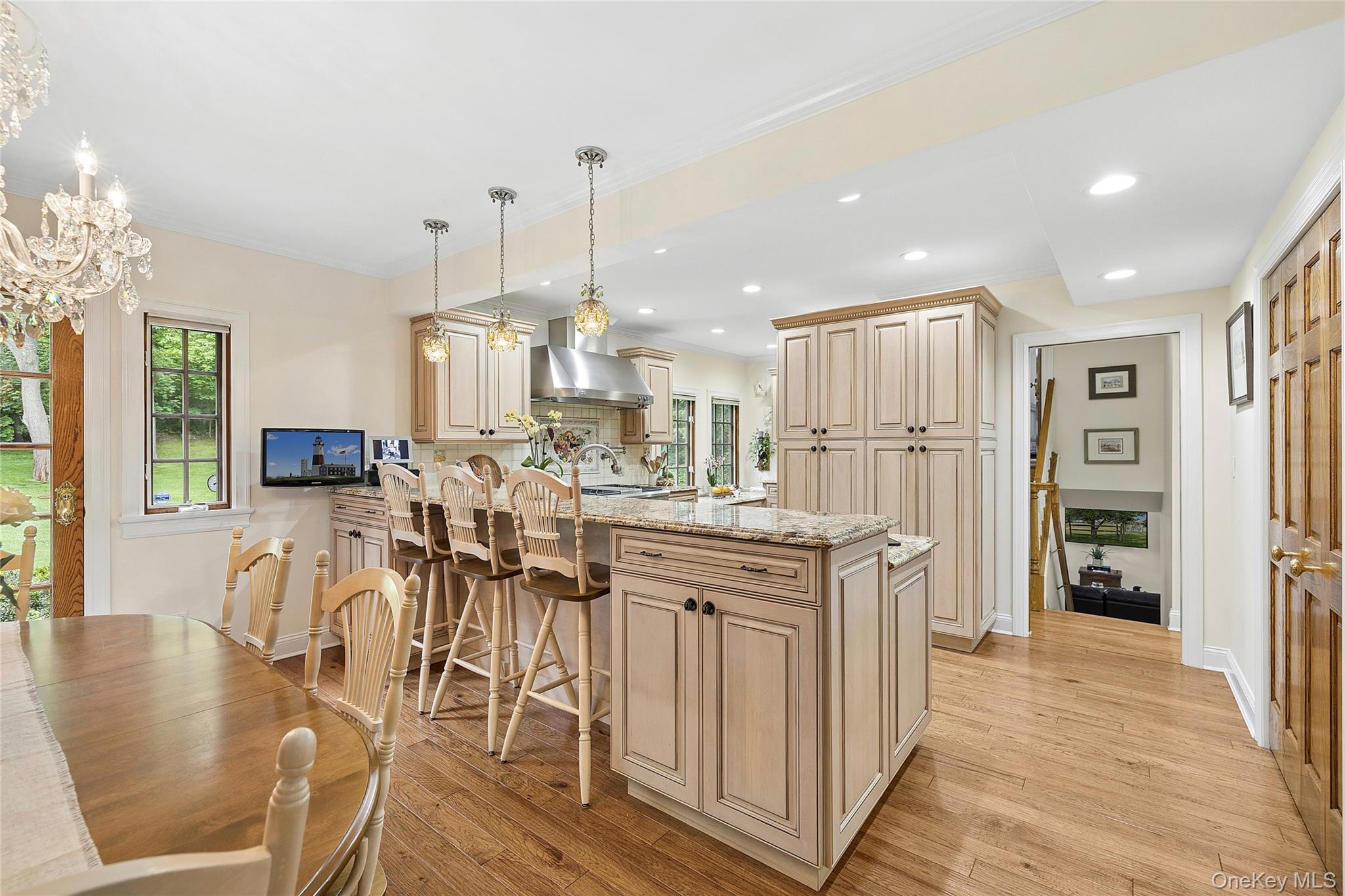 84 Luquer Road