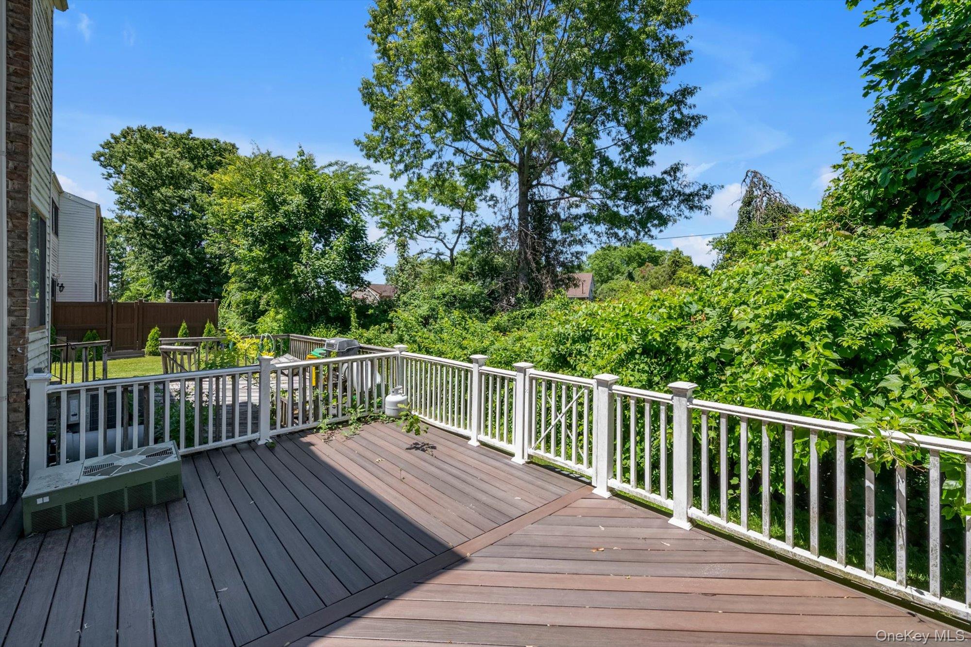 14 Vanderbilt Way Unit: 14