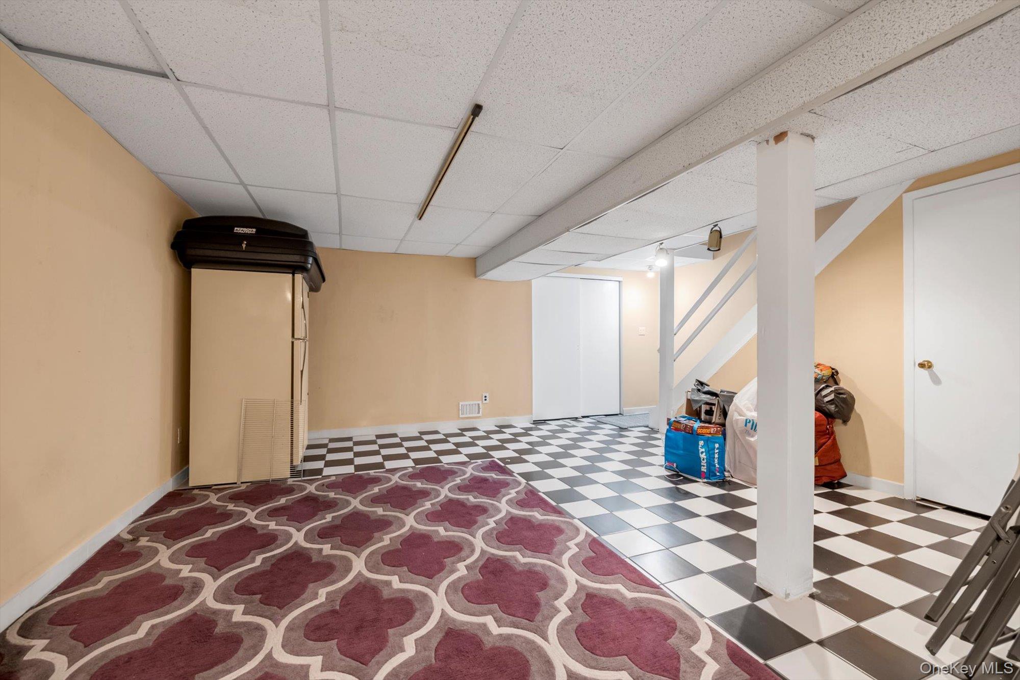 14 Vanderbilt Way Unit: 14