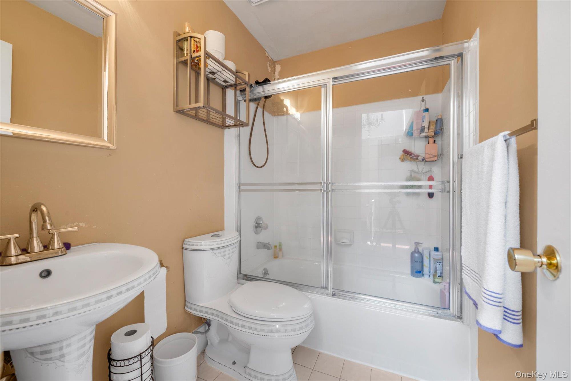 14 Vanderbilt Way Unit: 14