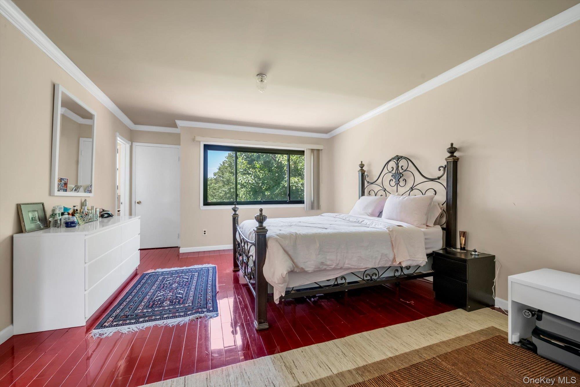 14 Vanderbilt Way Unit: 14