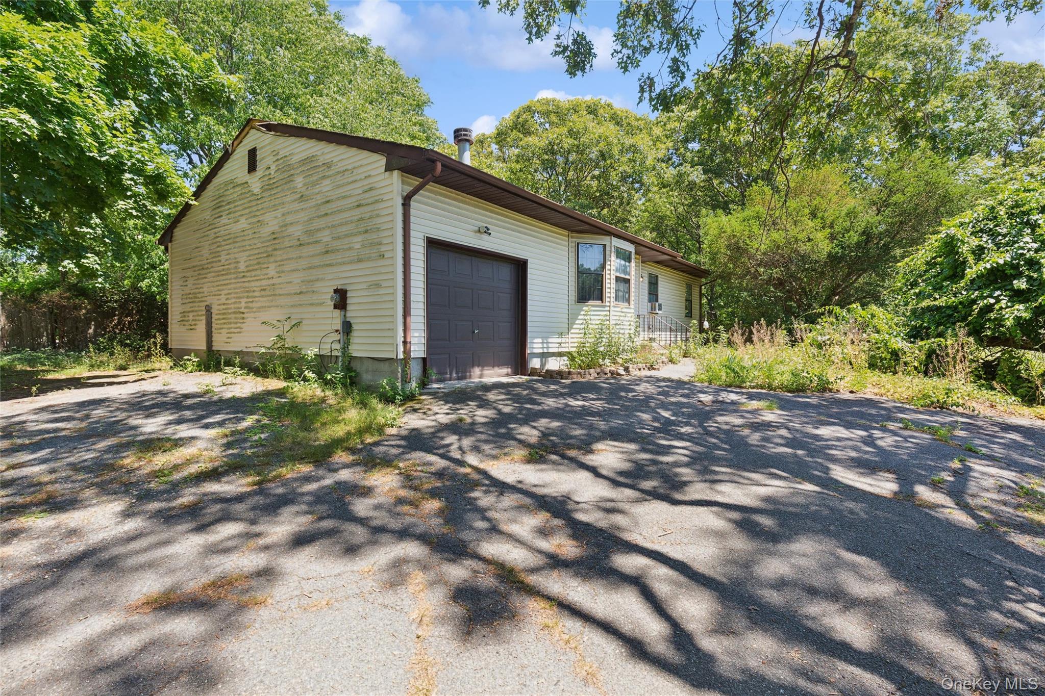 111 S Coleman Road