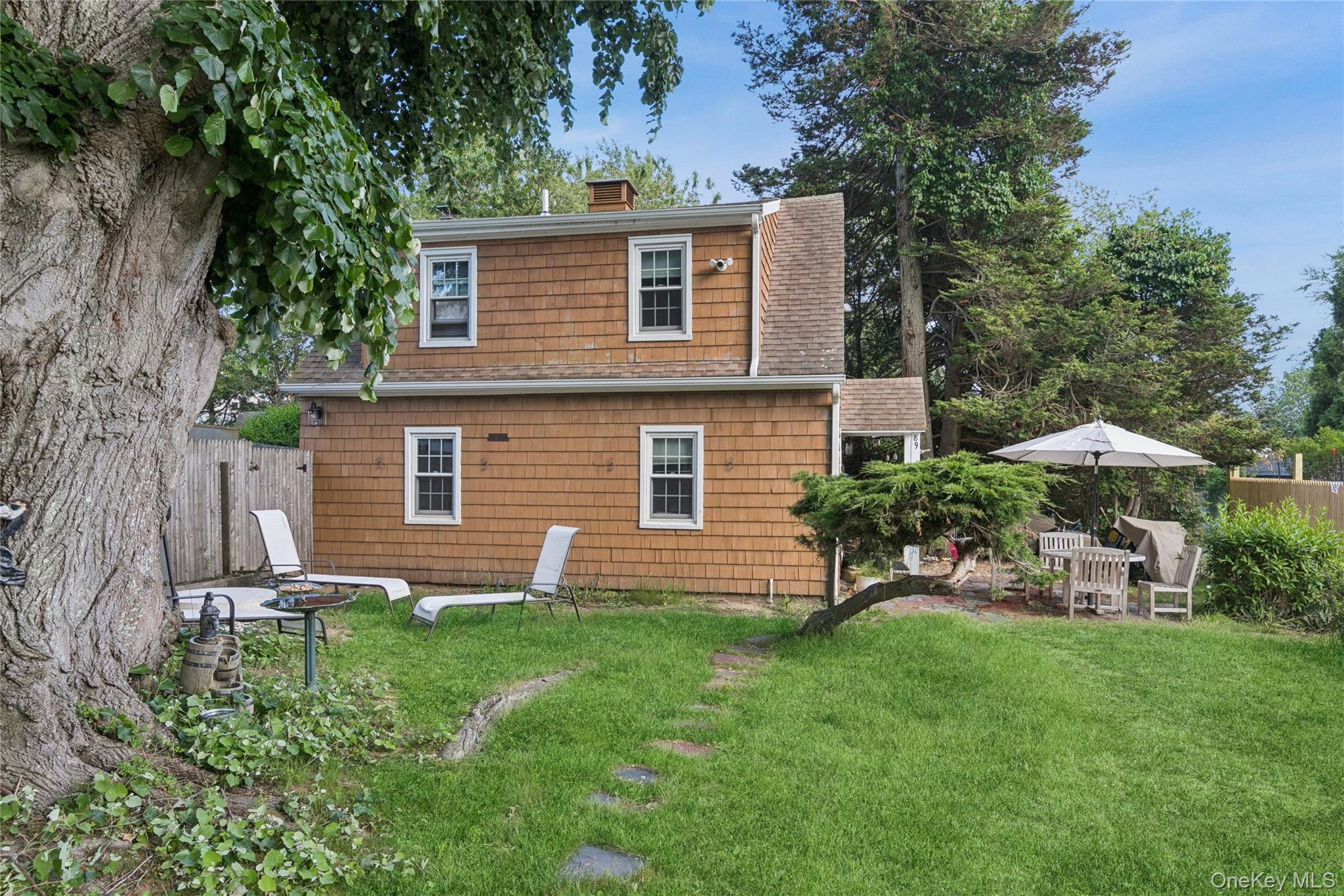 89 S Elroy Drive