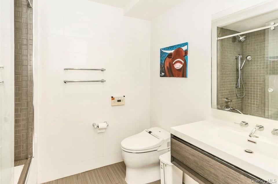 39-16 Prince Street Unit: 8E