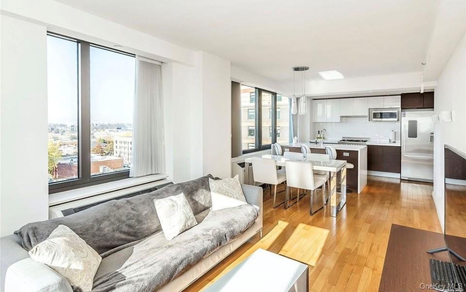 39-16 Prince Street Unit: 8E