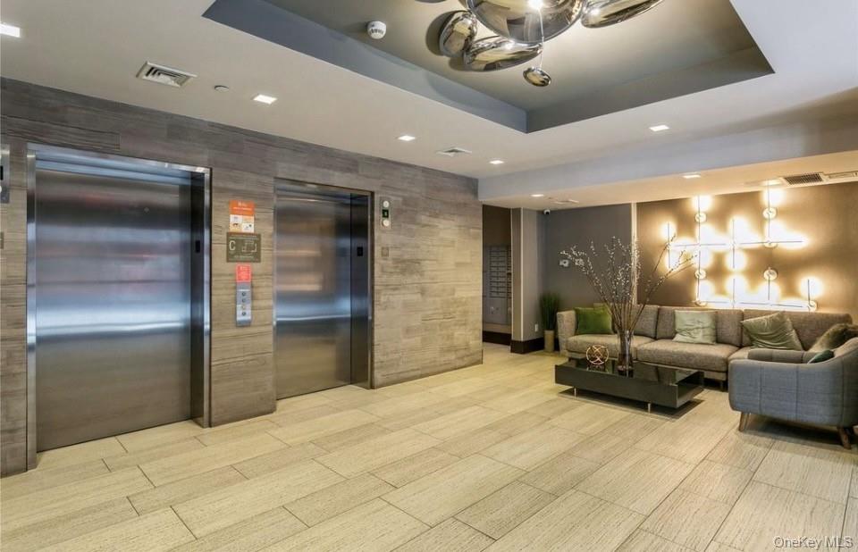 39-16 Prince Street Unit: 8E