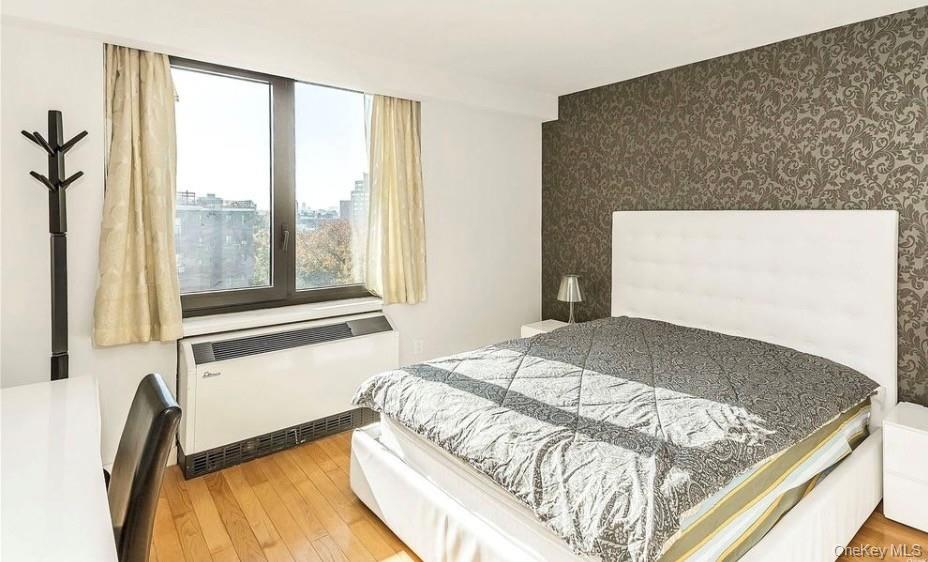39-16 Prince Street Unit: 8E