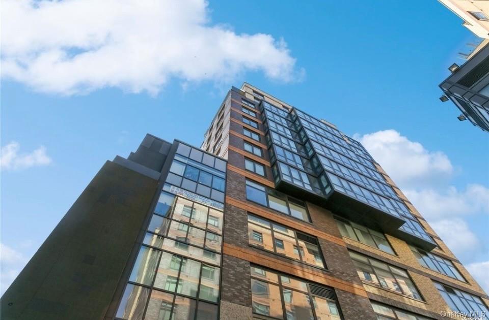 39-16 Prince Street Unit: 8E