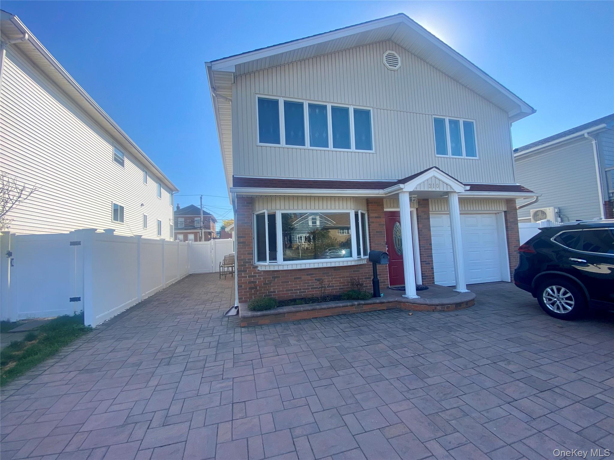310 E Olive Street Unit: Main