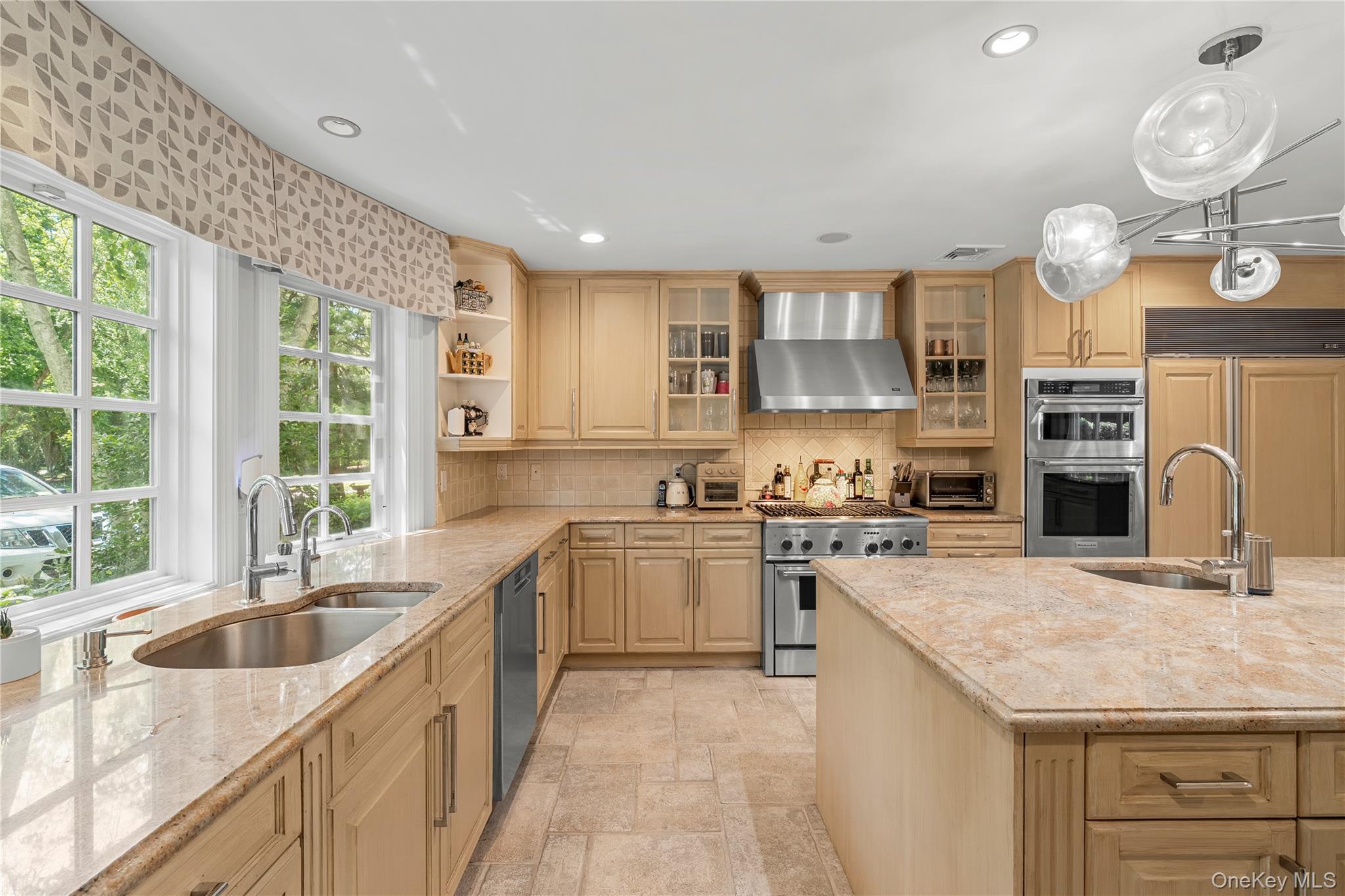 5 Hemlock Drive