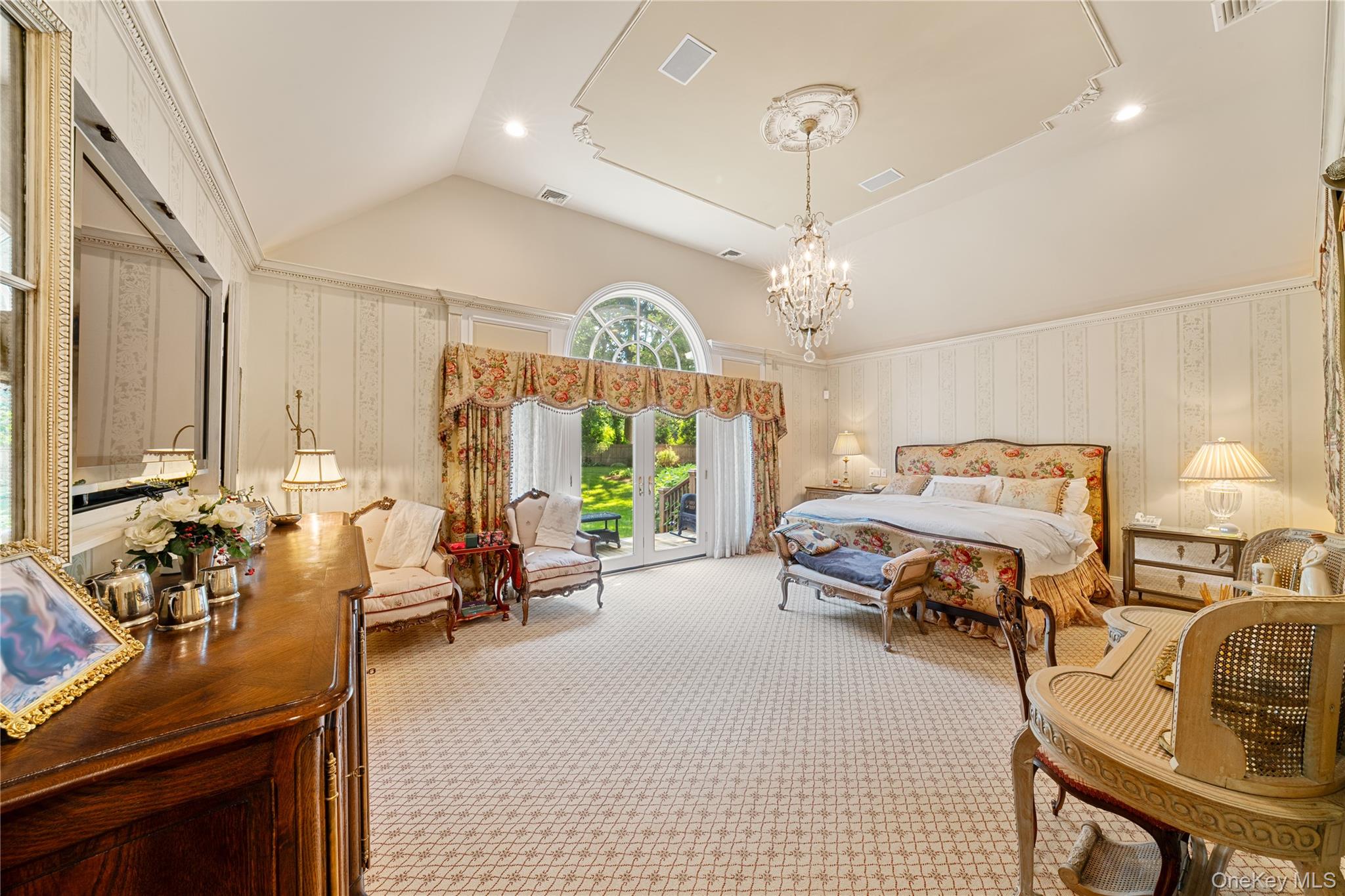 5 Hemlock Drive