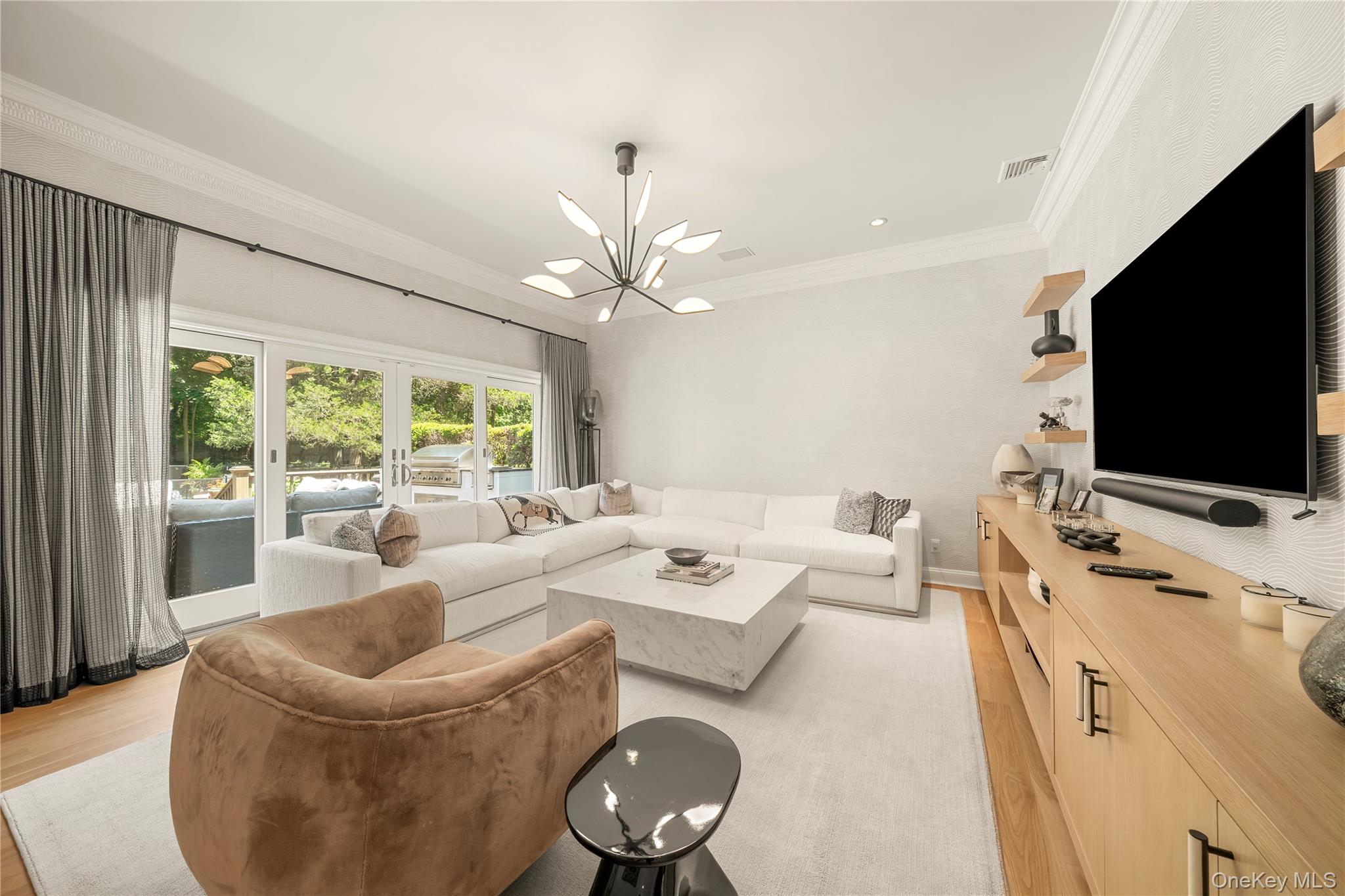 5 Hemlock Drive