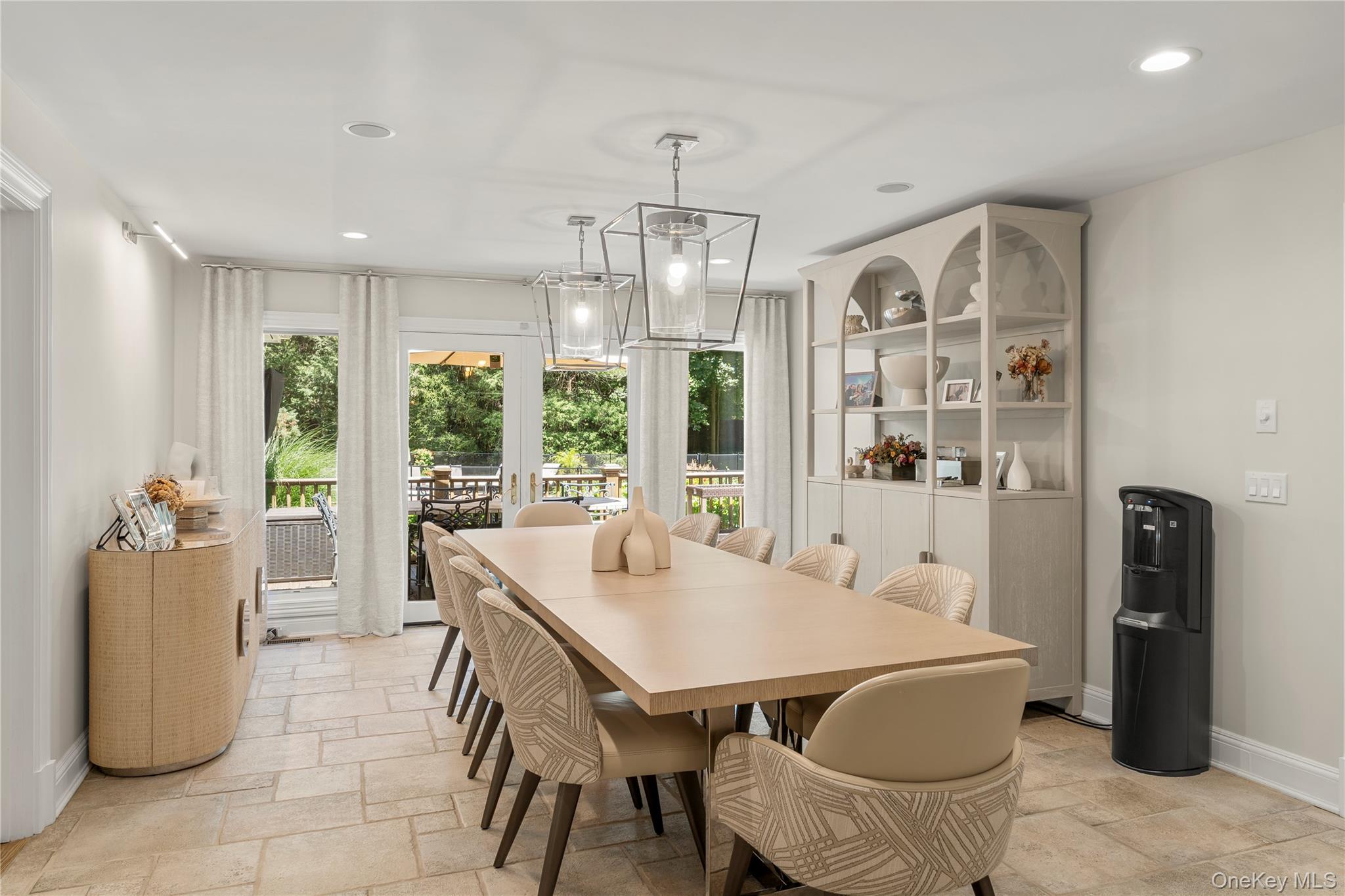 5 Hemlock Drive