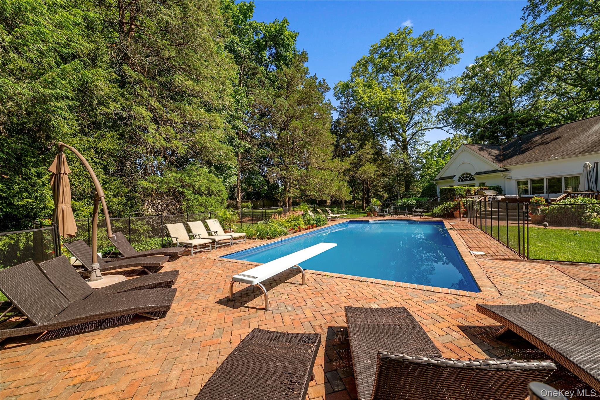 5 Hemlock Drive