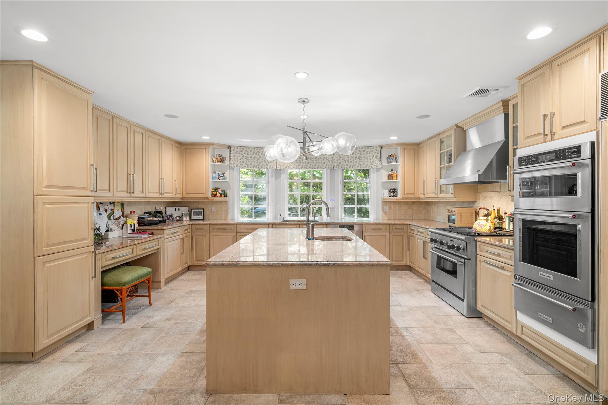 5 Hemlock Drive