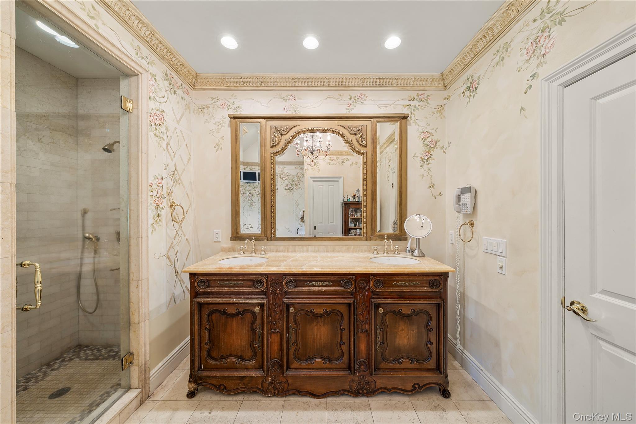 5 Hemlock Drive