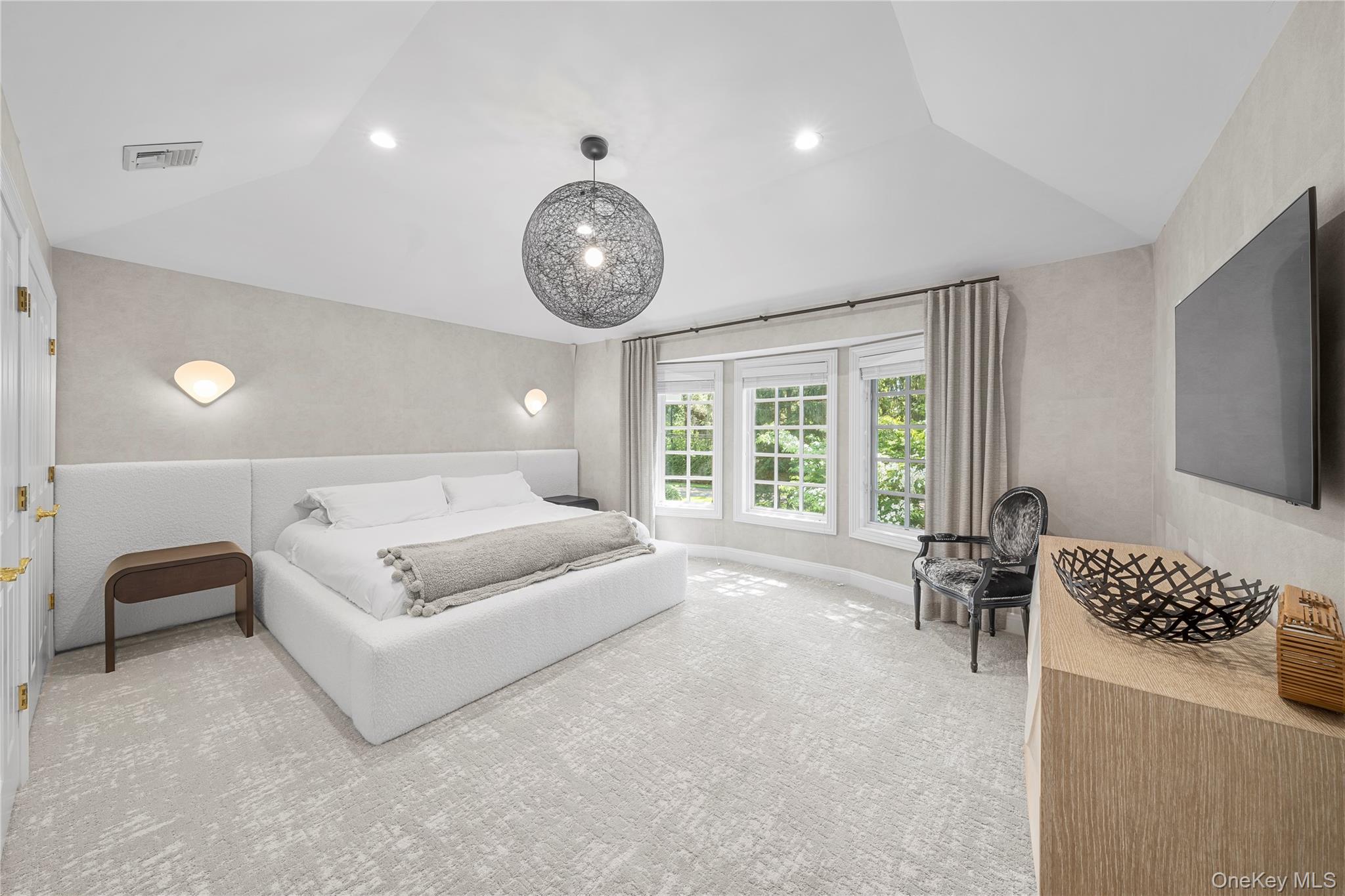 5 Hemlock Drive