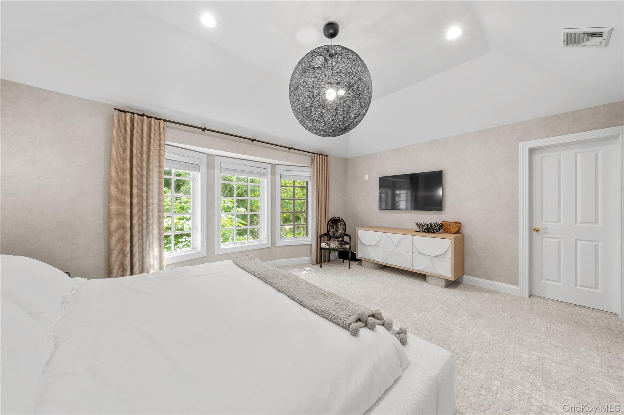 5 Hemlock Drive