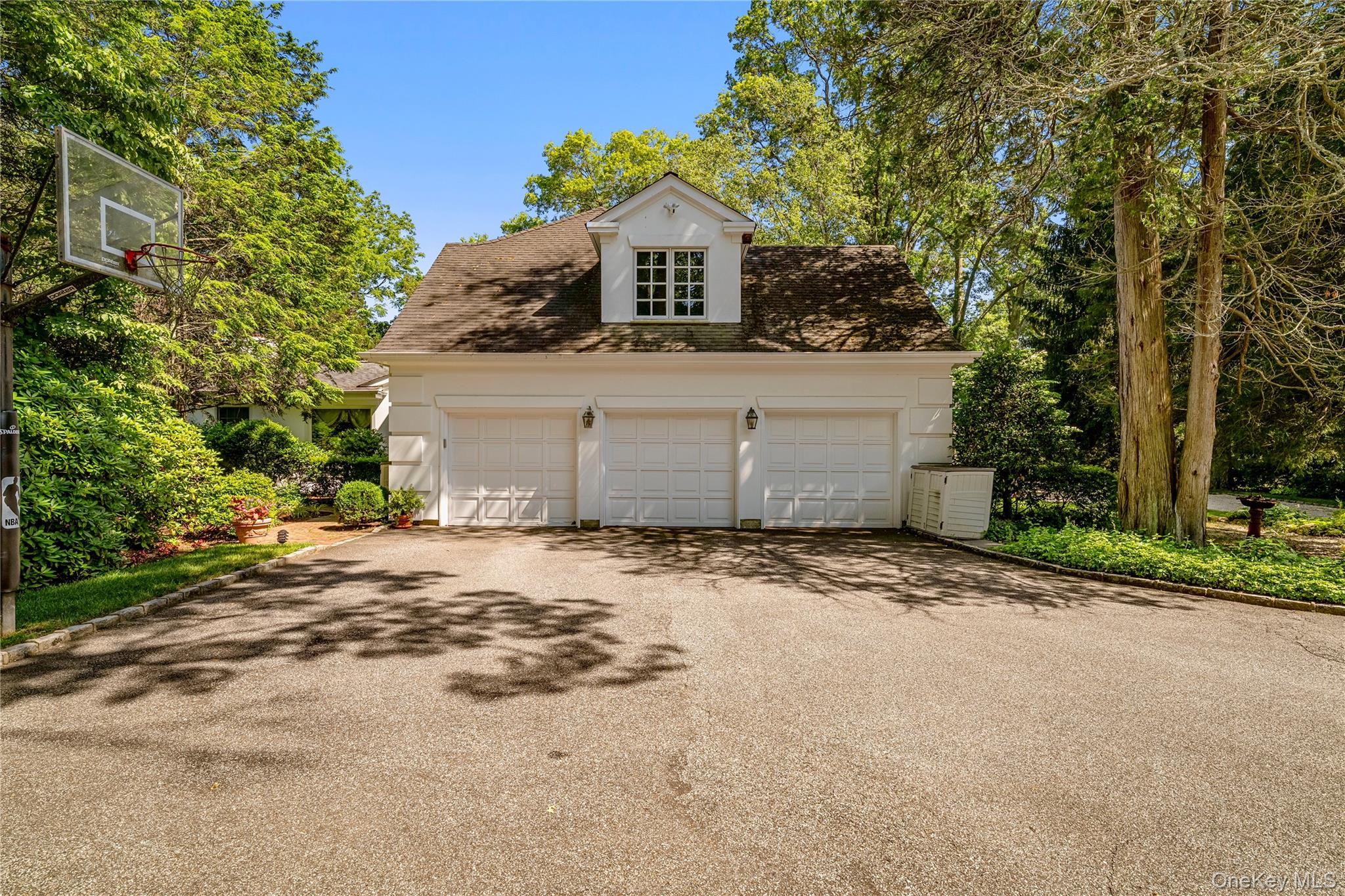 5 Hemlock Drive