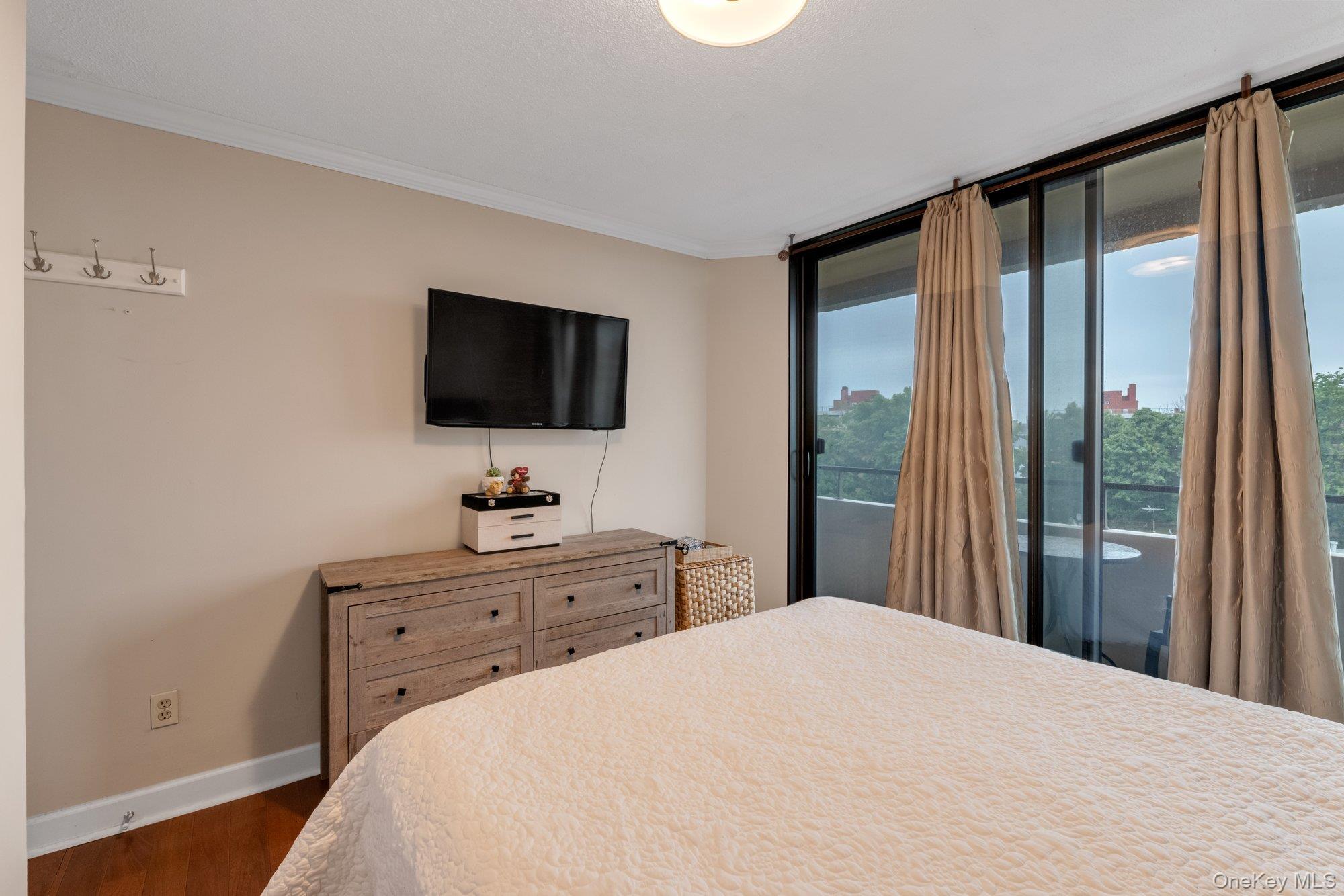 10-24 166 St. Street Unit: 7C