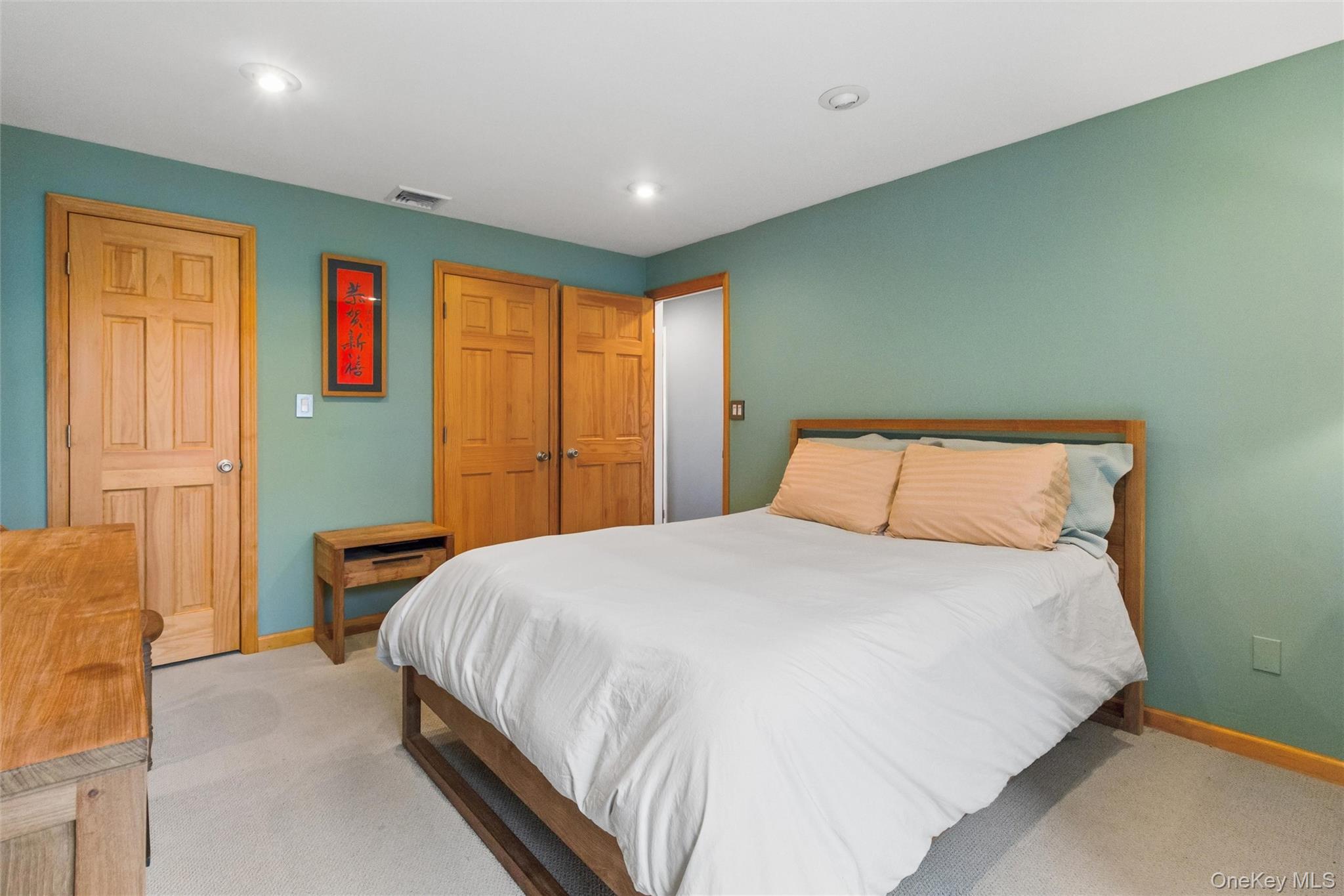 545A W Broadway
