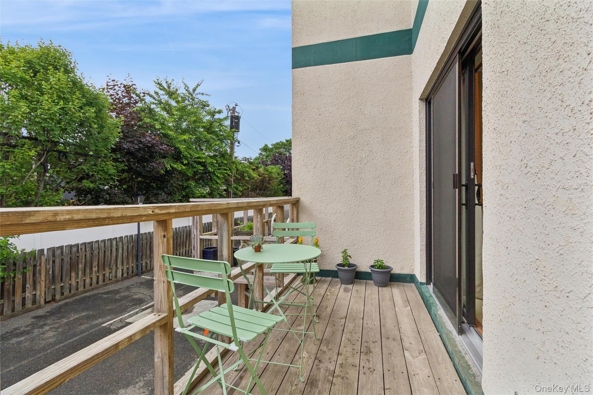 545A W Broadway
