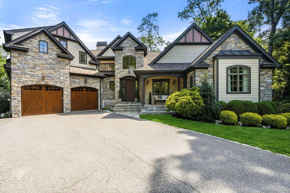 5 Buckingham Court
