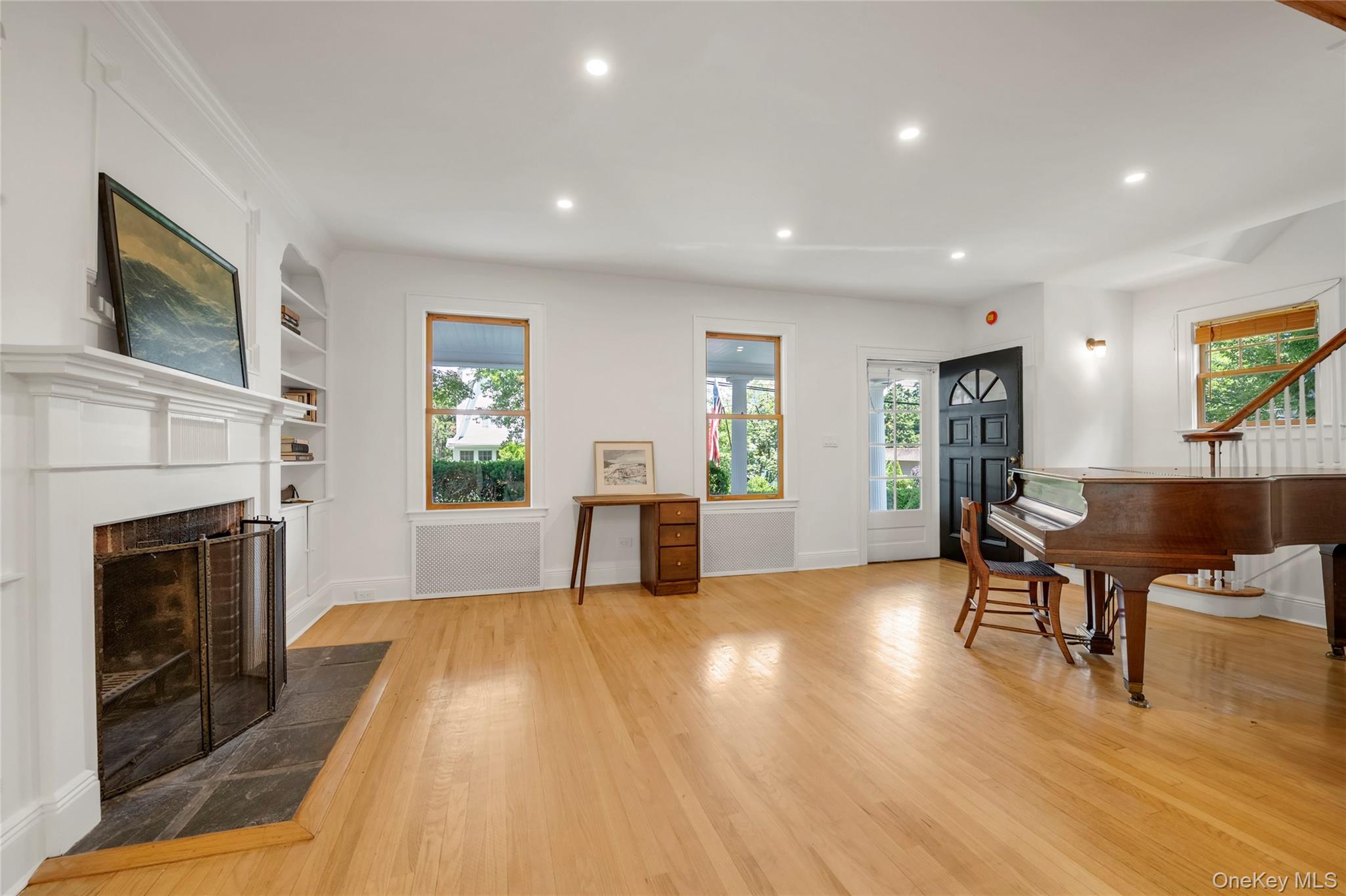 328 Manor Road