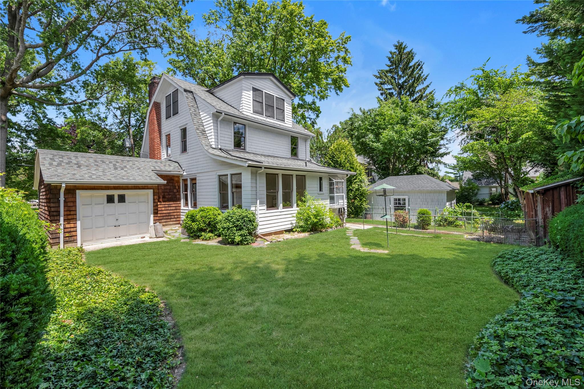 328 Manor Road