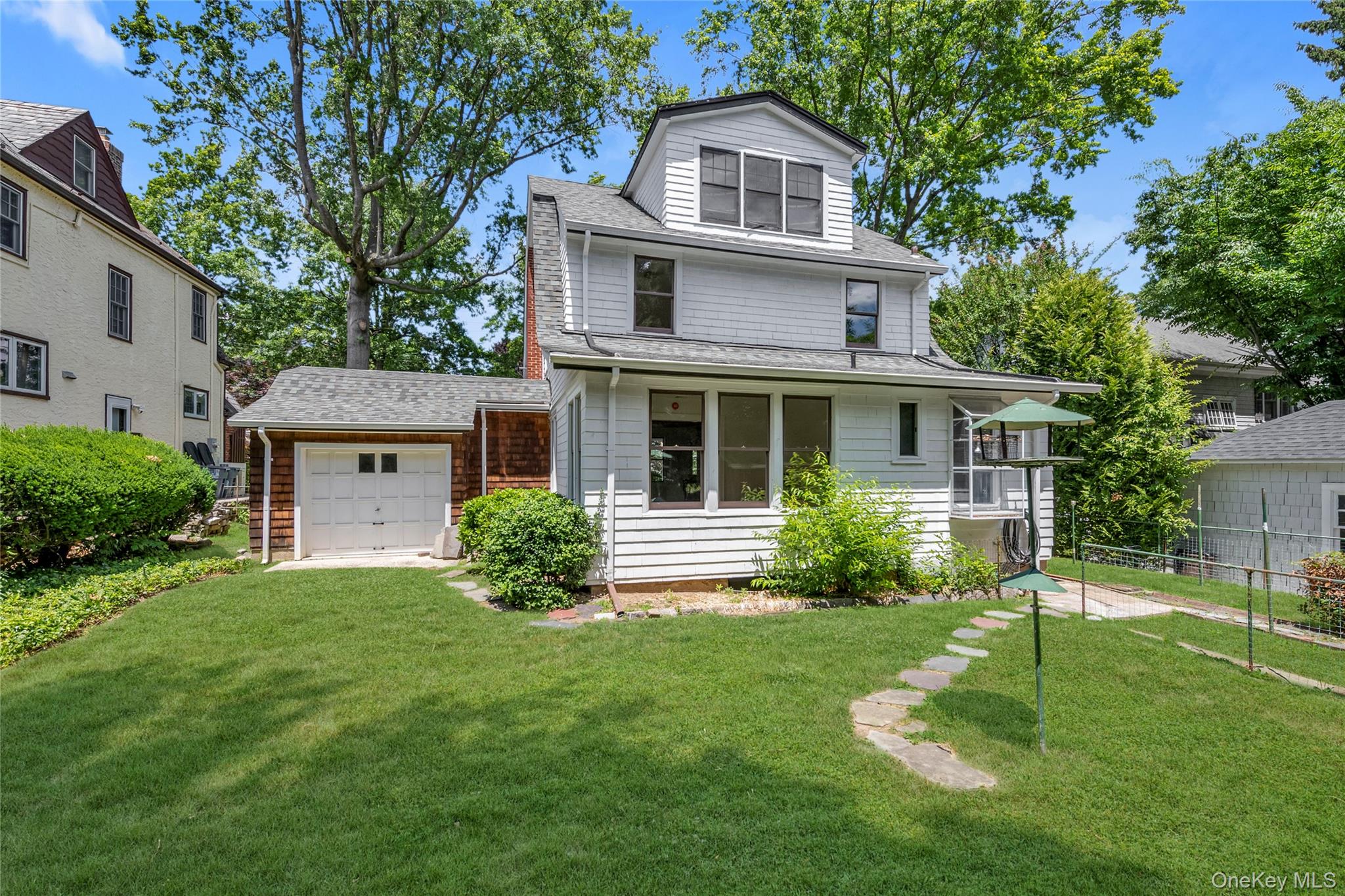 328 Manor Road