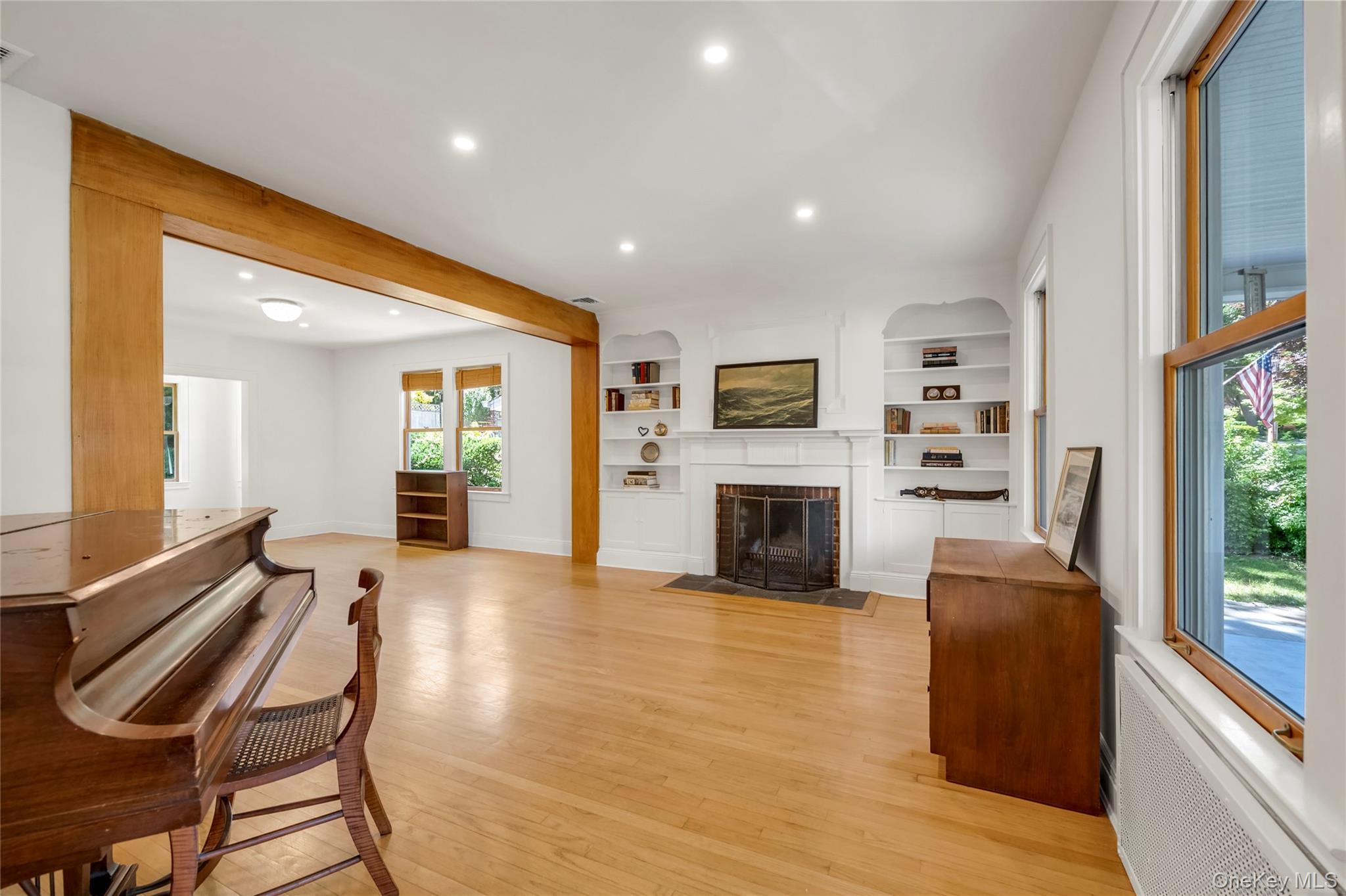 328 Manor Road