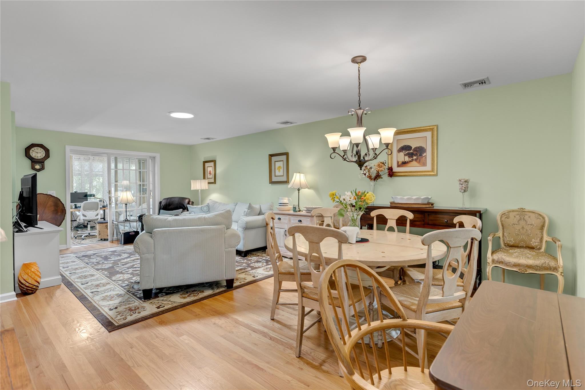 42 Knolls Drive
