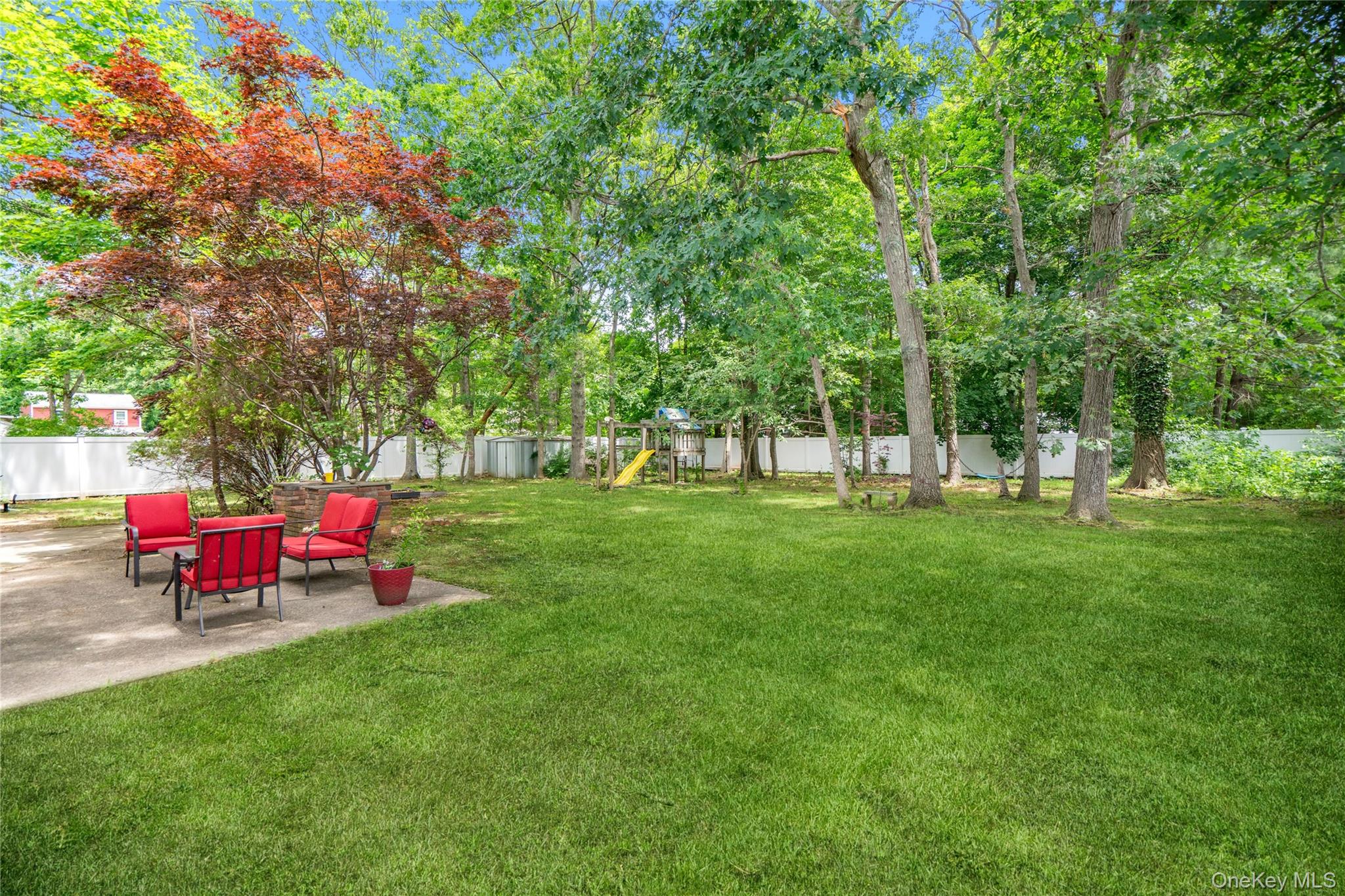 31 Artist Lake Boulevard