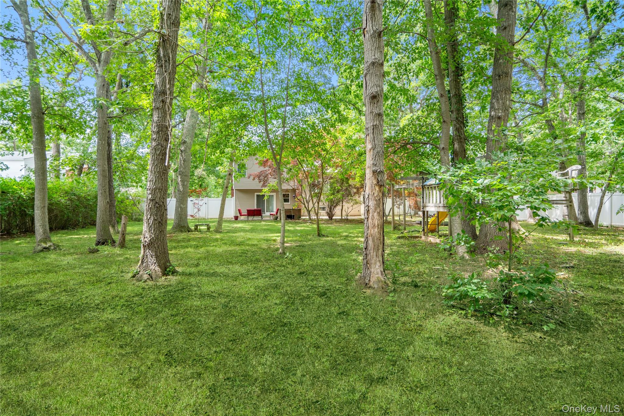 31 Artist Lake Boulevard